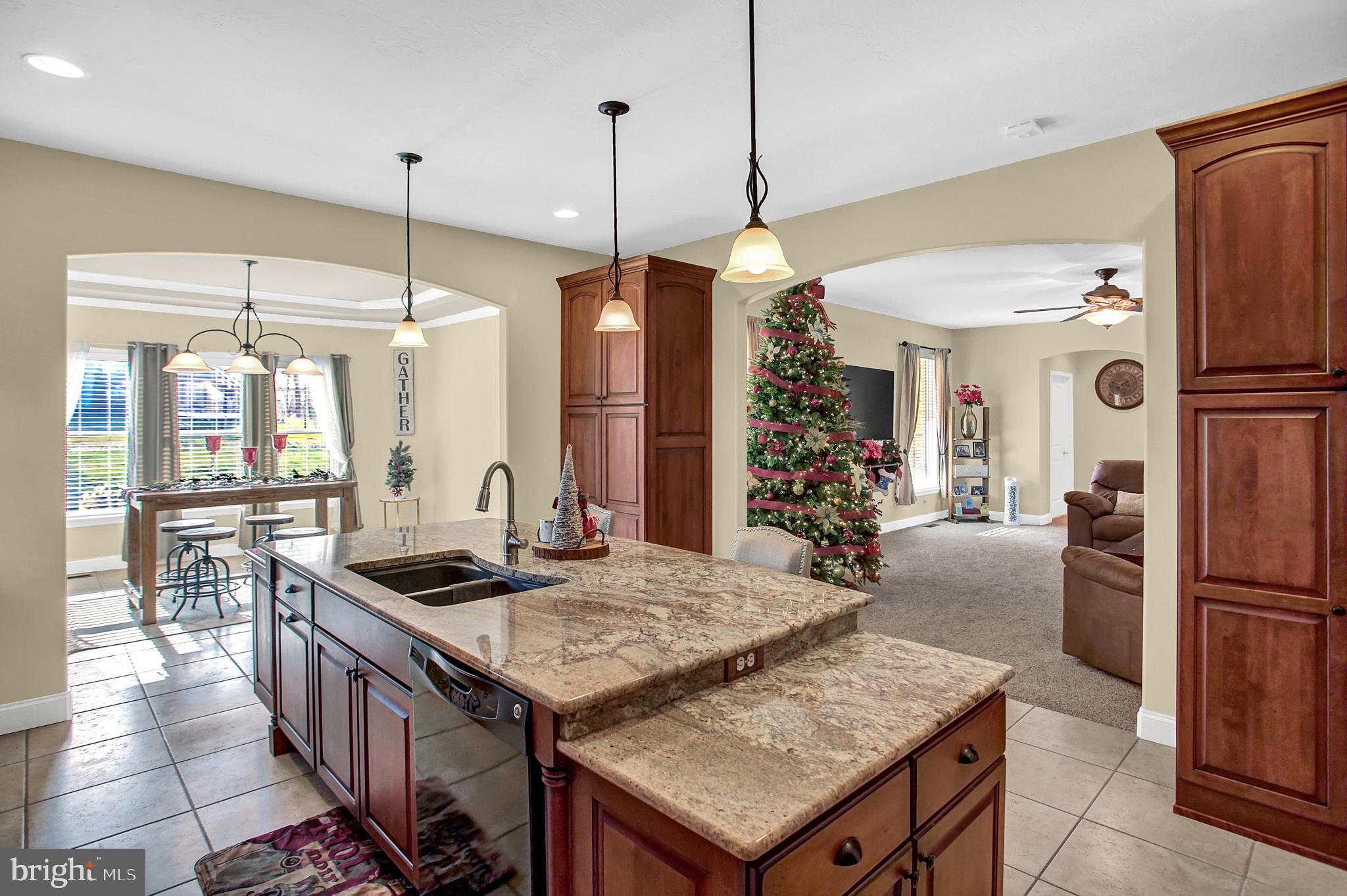 WINDY HEIGHTS - Residential