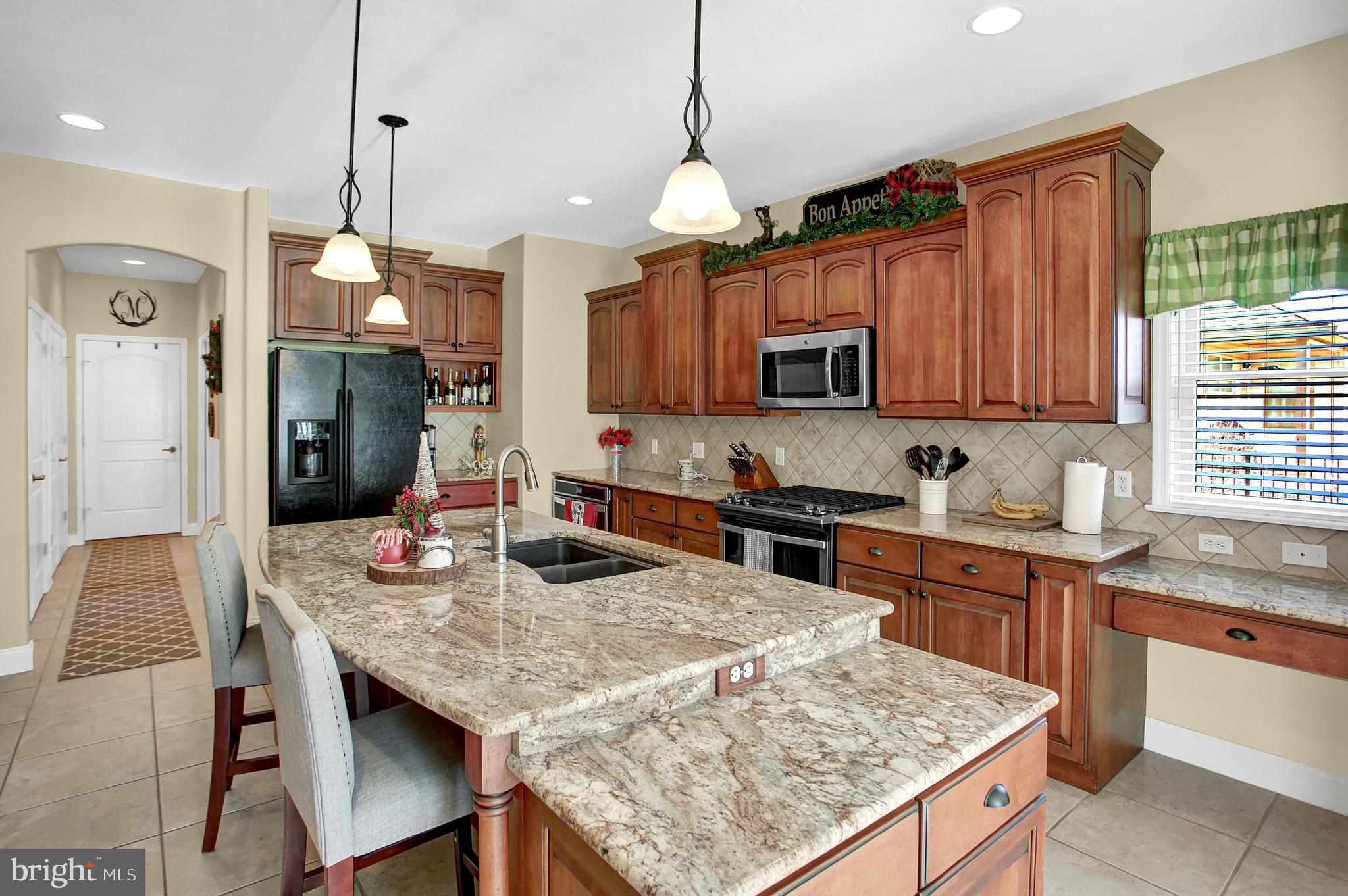 WINDY HEIGHTS - Residential