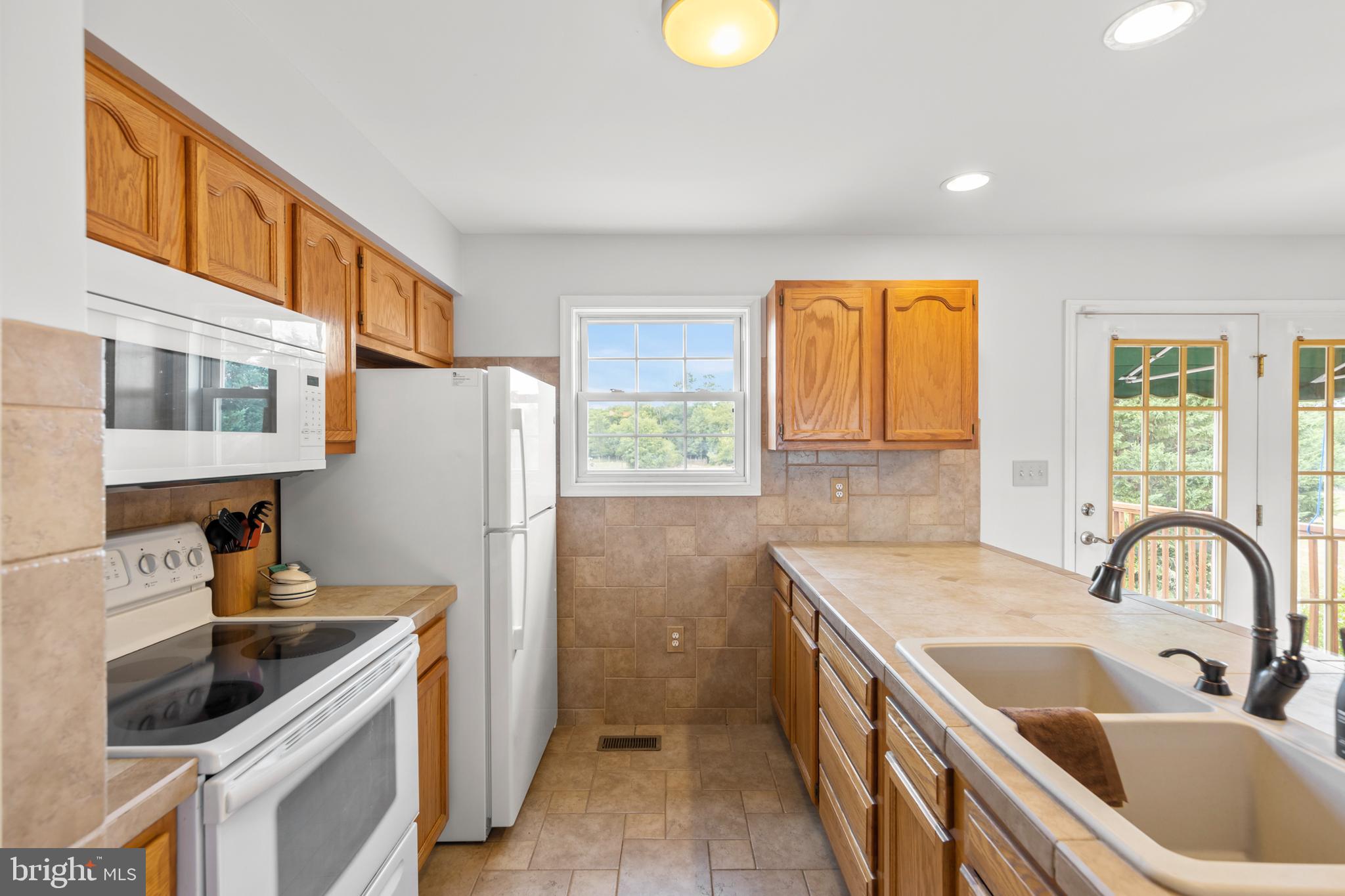 RIDGEWAY EAST - Residential