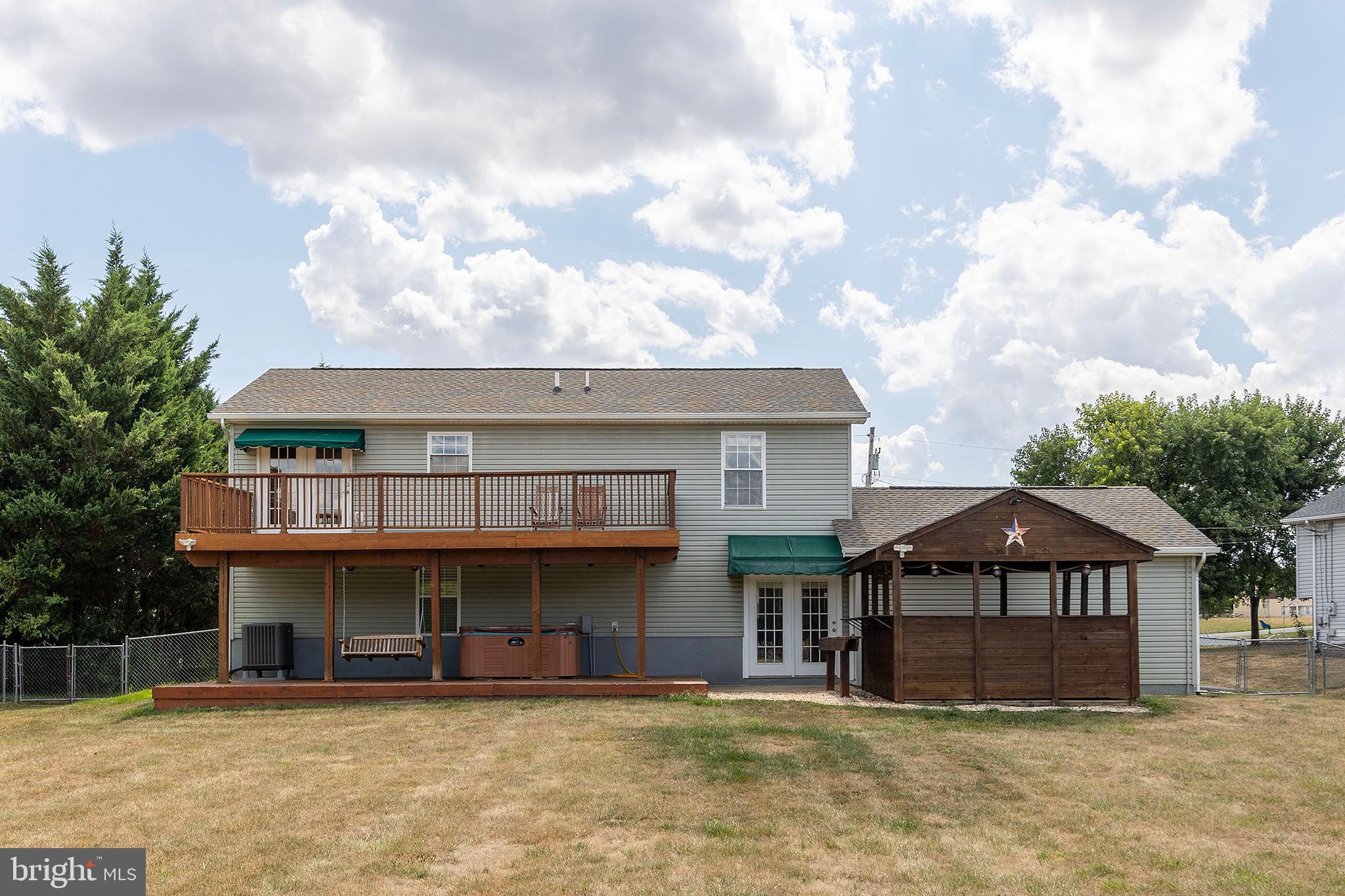 RIDGEWAY EAST - Residential