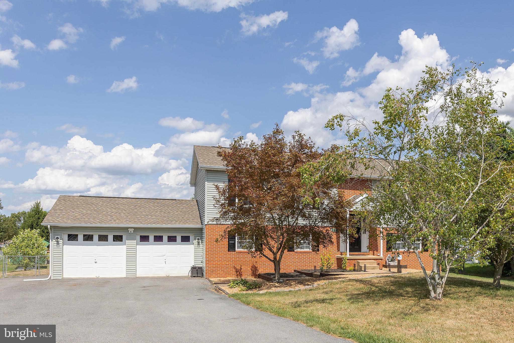 RIDGEWAY EAST - Residential