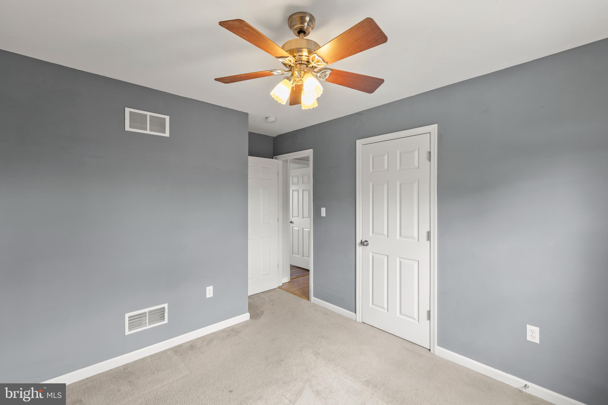 RIDGEWAY EAST - Residential