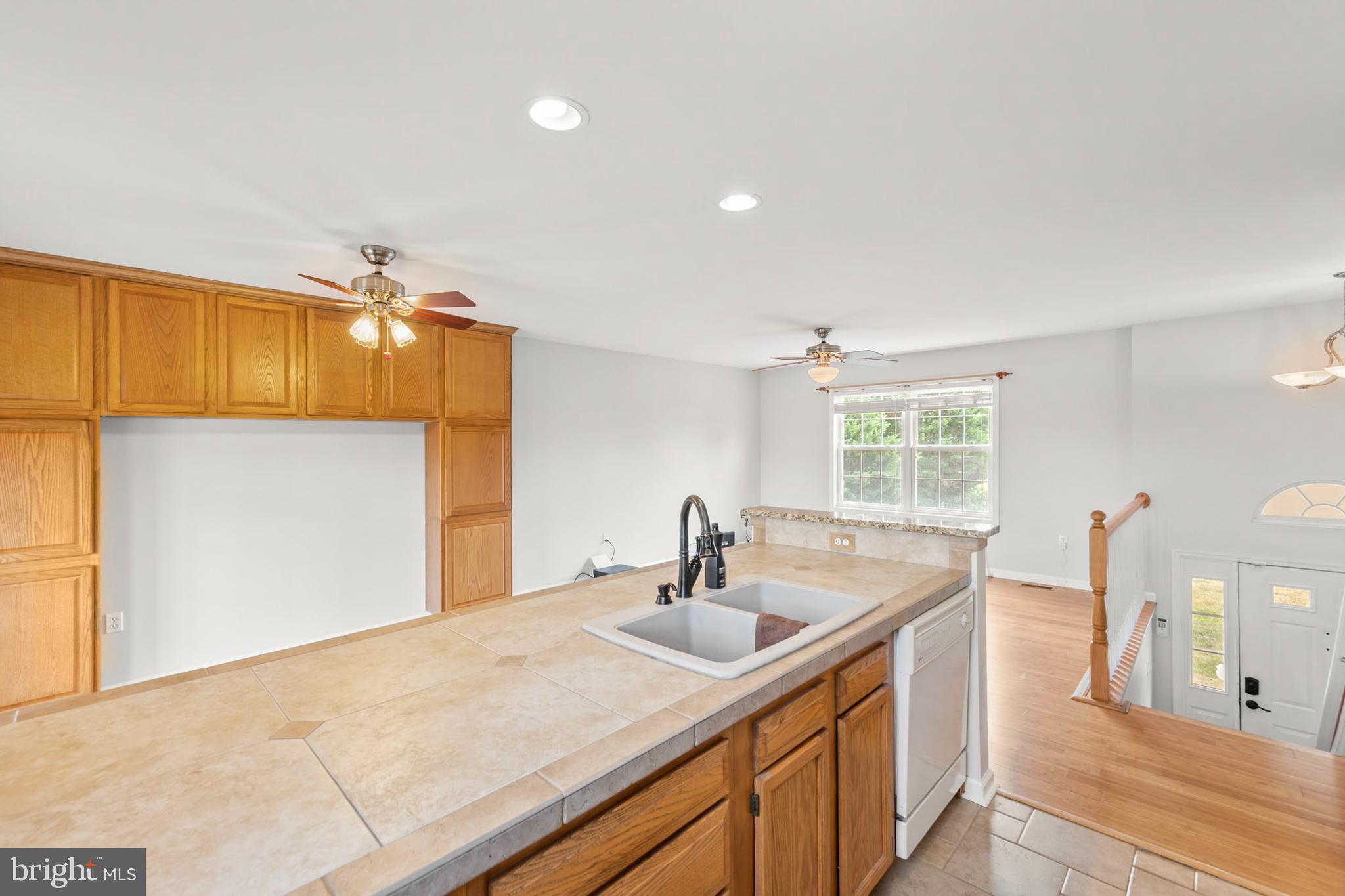 RIDGEWAY EAST - Residential