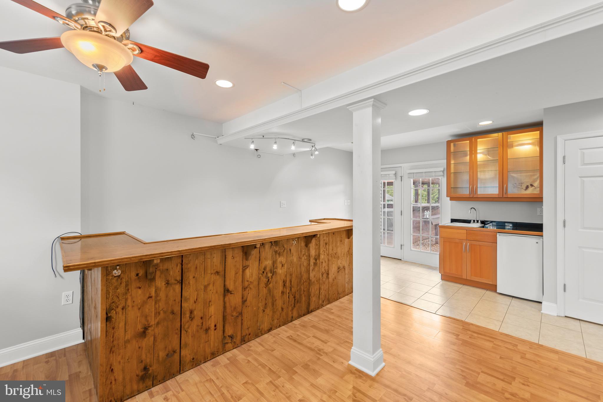 RIDGEWAY EAST - Residential