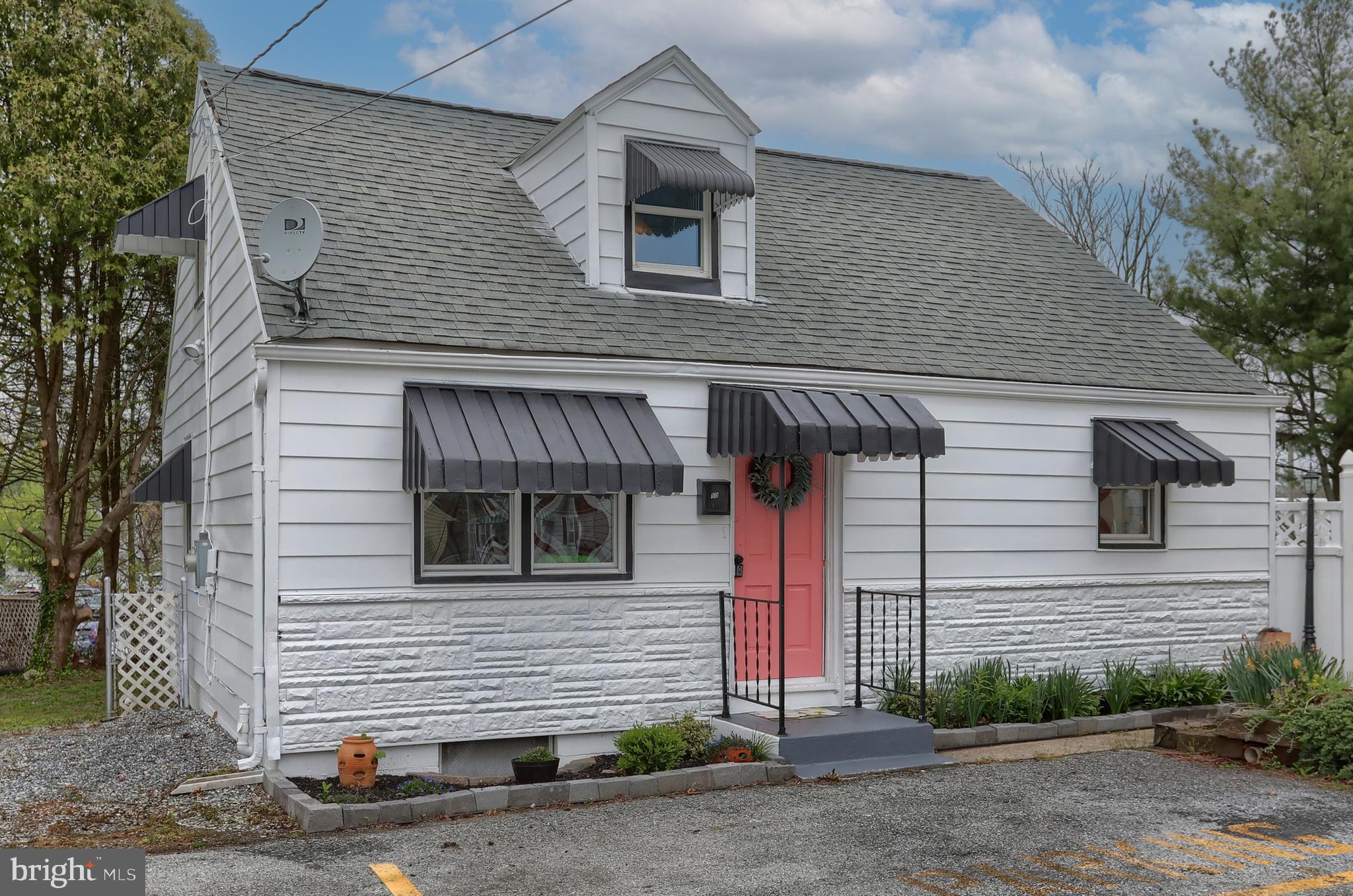 WALNUT STREET AREA - Residential