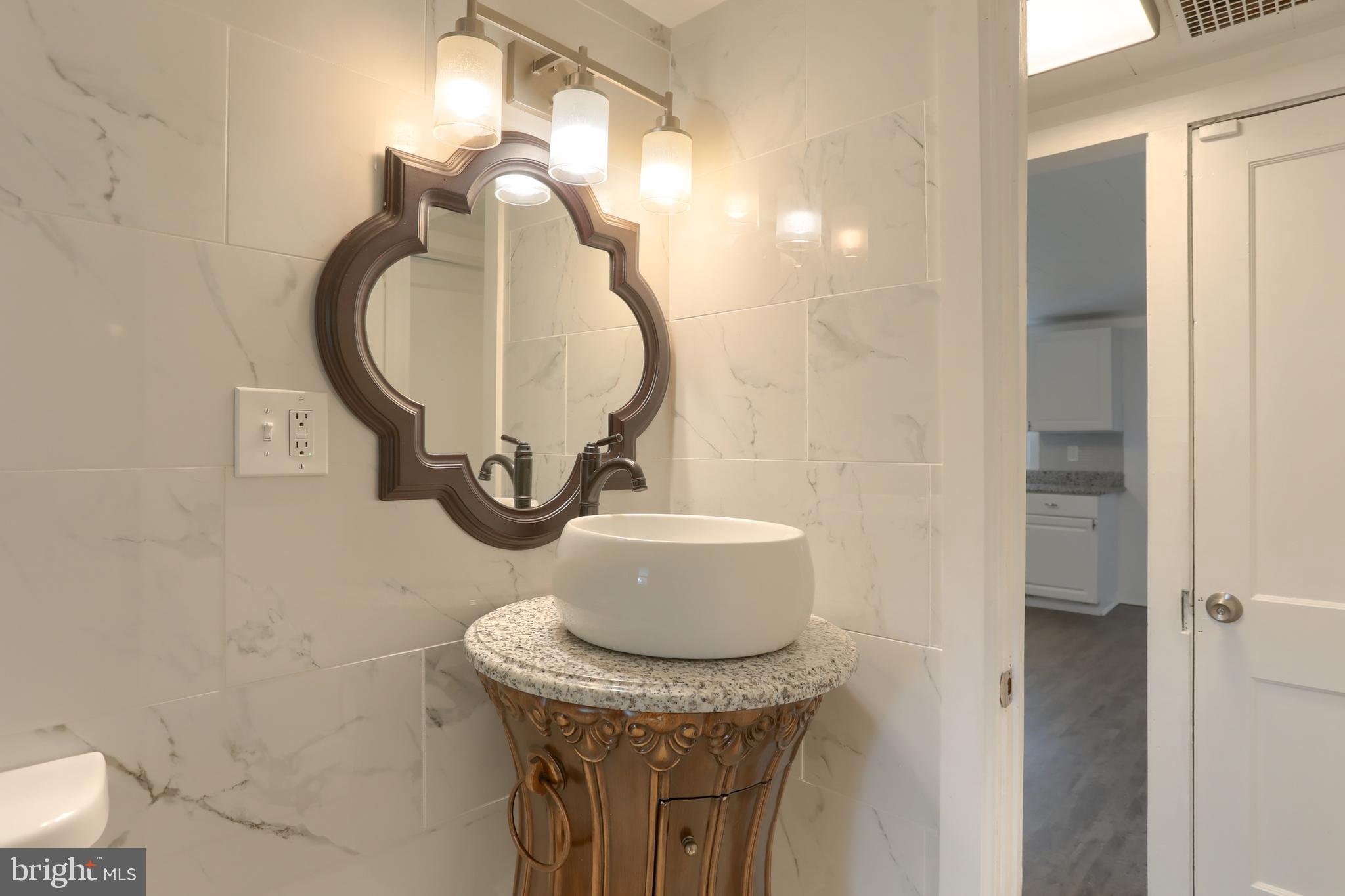 WALNUT STREET AREA - Residential