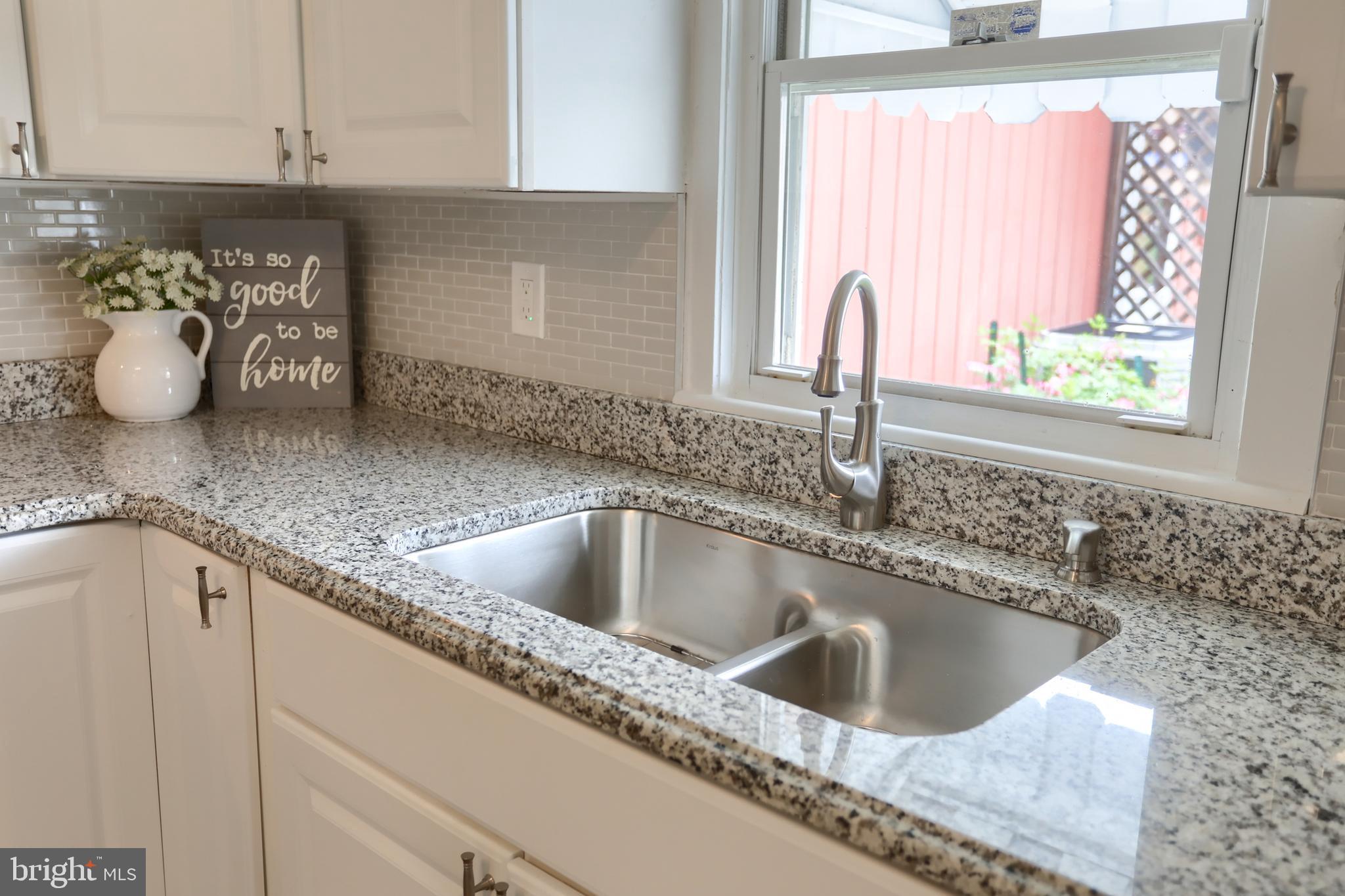 WALNUT STREET AREA - Residential