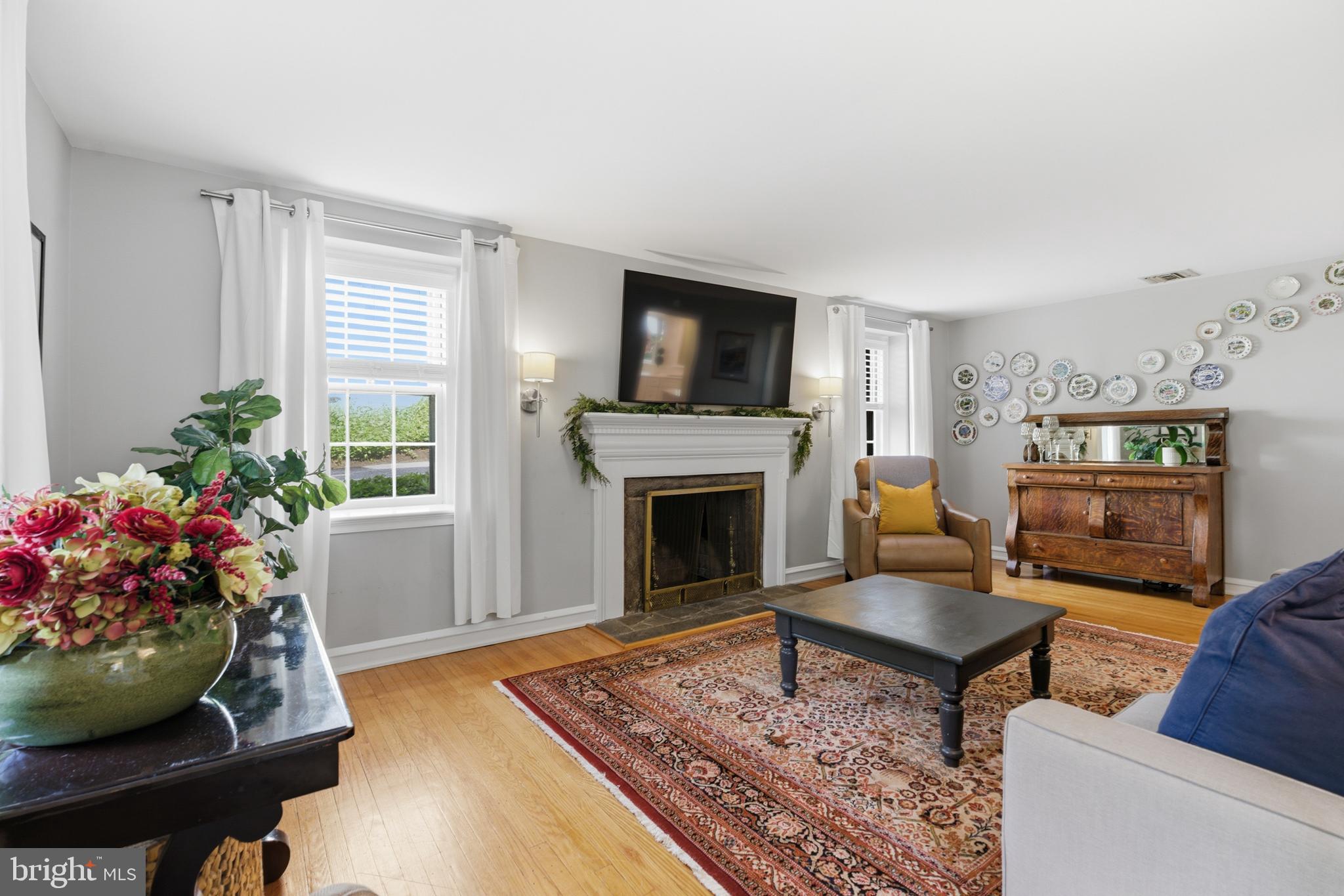 PENN WYNNE - Residential
