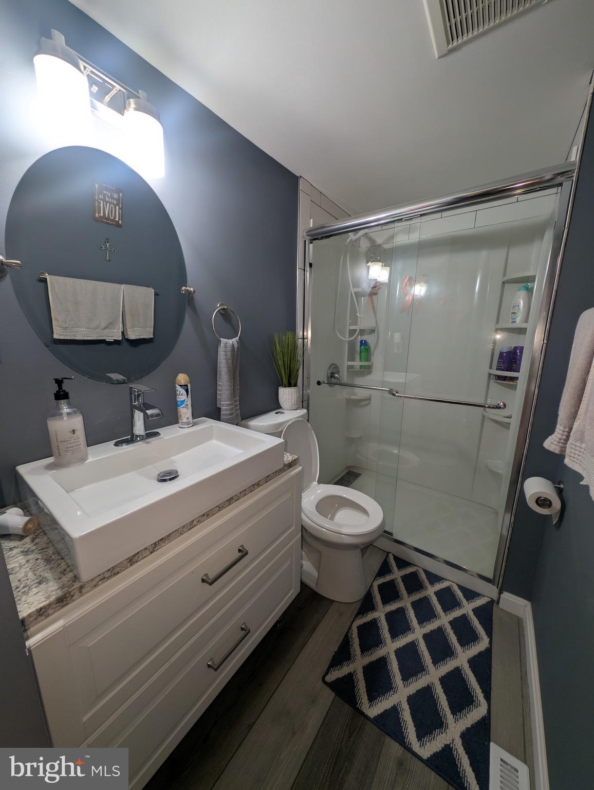 BUSH RIVER MANOR - Residential