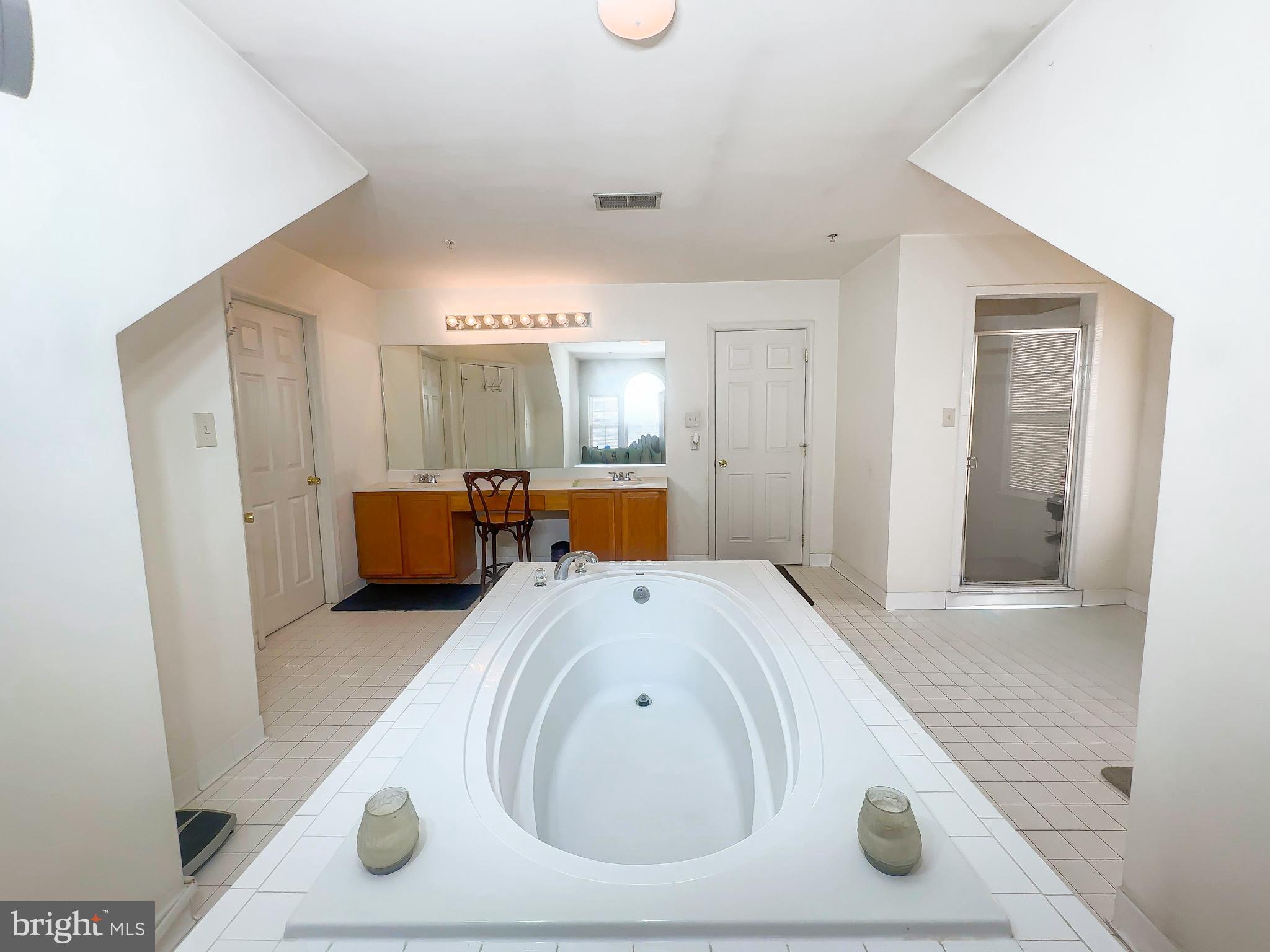 TANTALLON HILLS - Residential