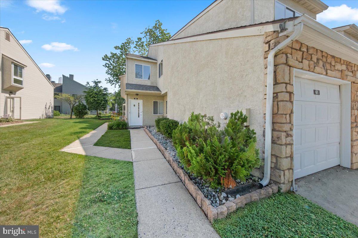 63 SANDRA ROAD