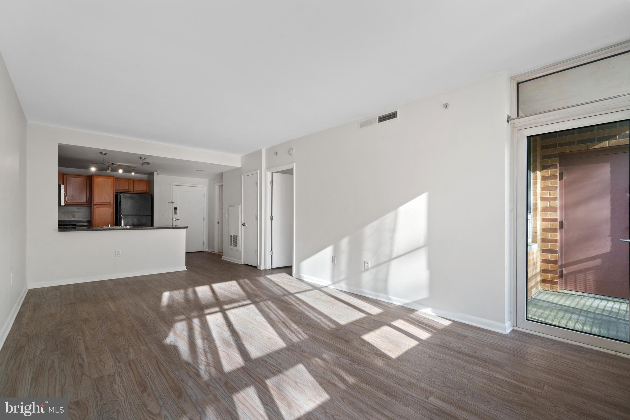 350 G STREET SW N517
