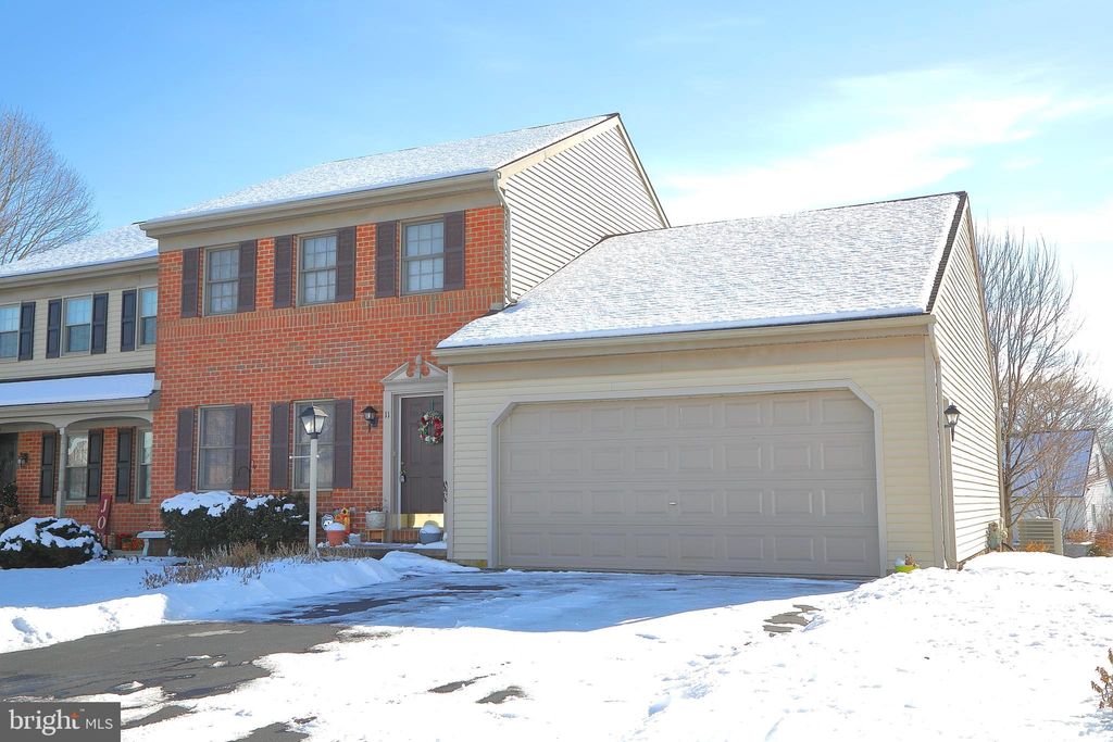 Photo of 11 Duffield Drive, LITITZ, PA 17543 (MLS # PALA2082280)