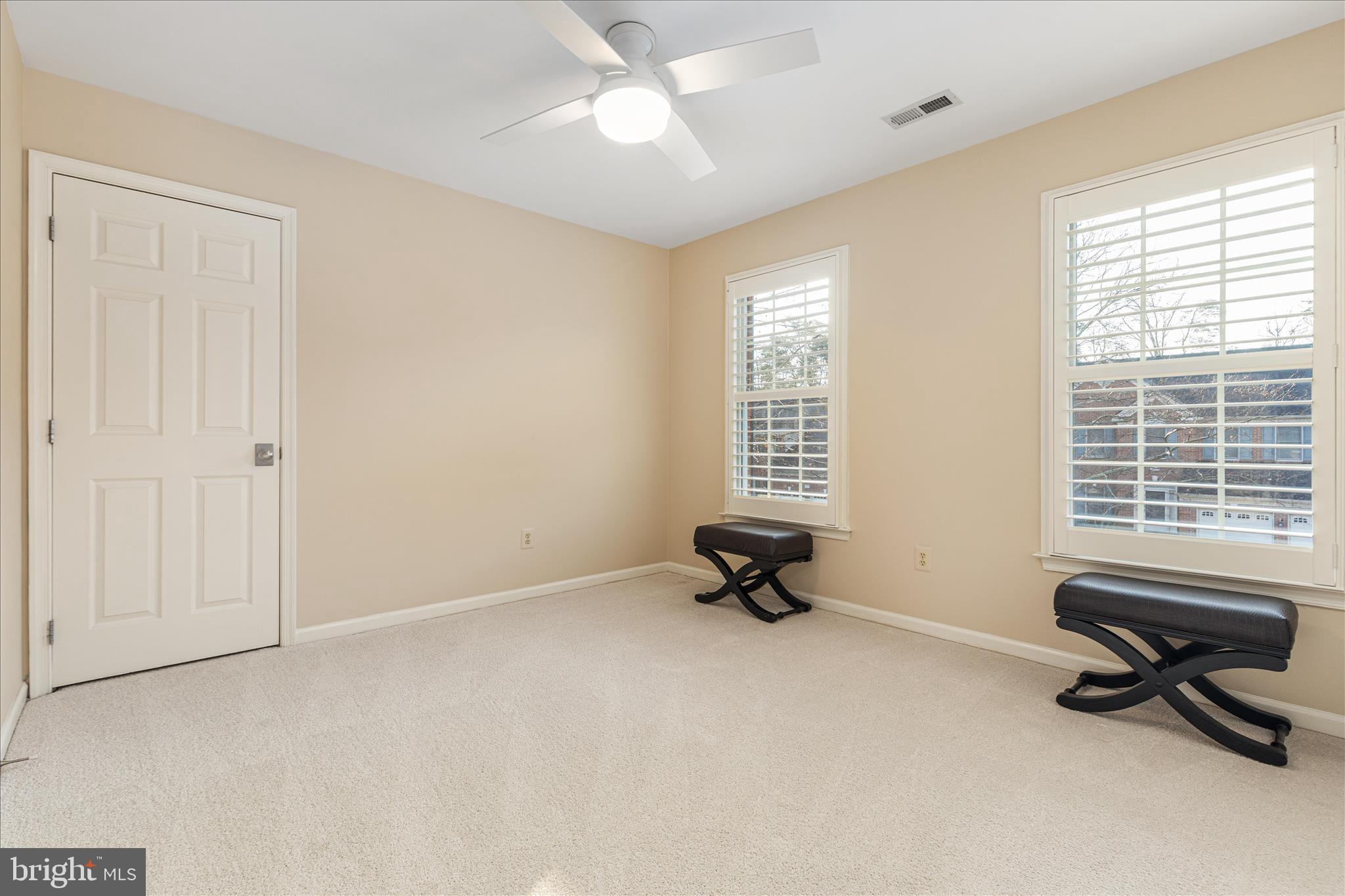 MONROE MANOR - Residential