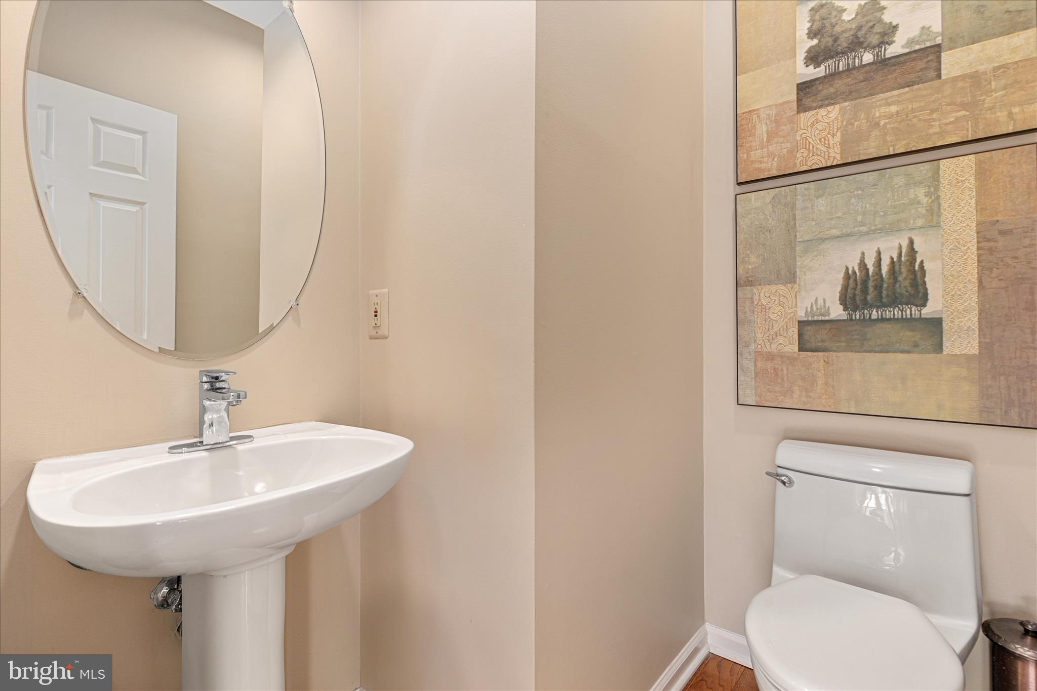 MONROE MANOR - Residential