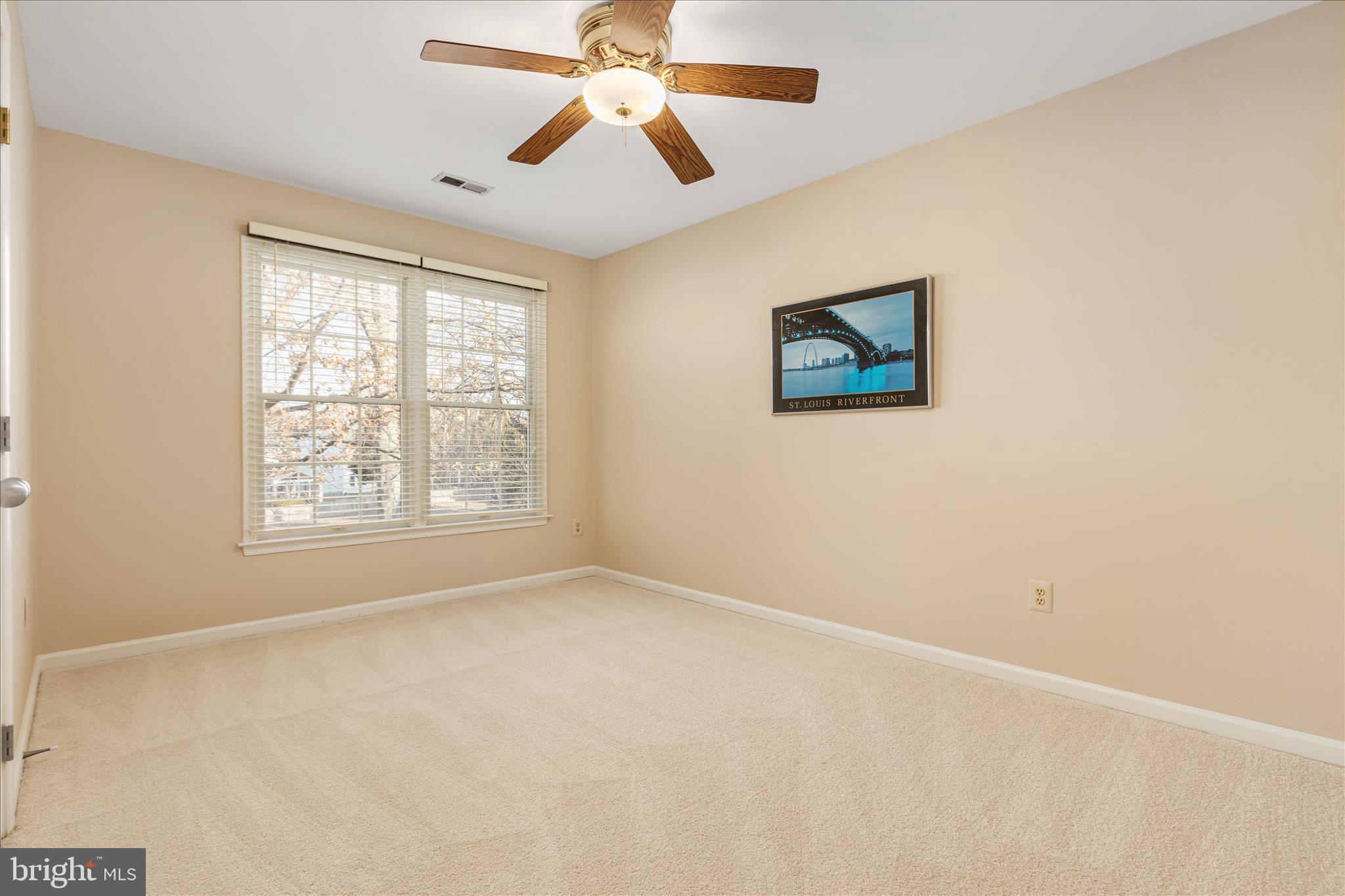 MONROE MANOR - Residential