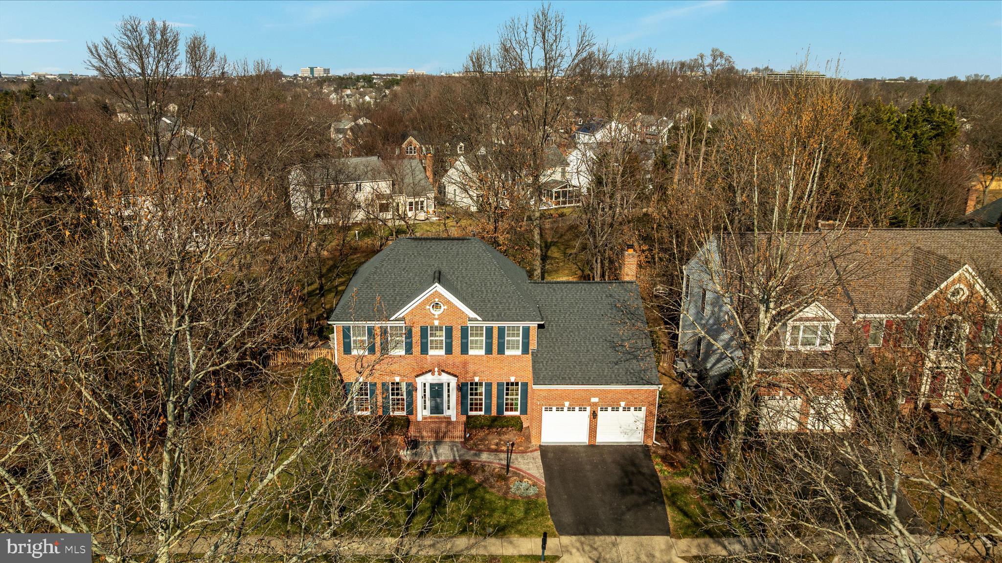 MONROE MANOR - Residential