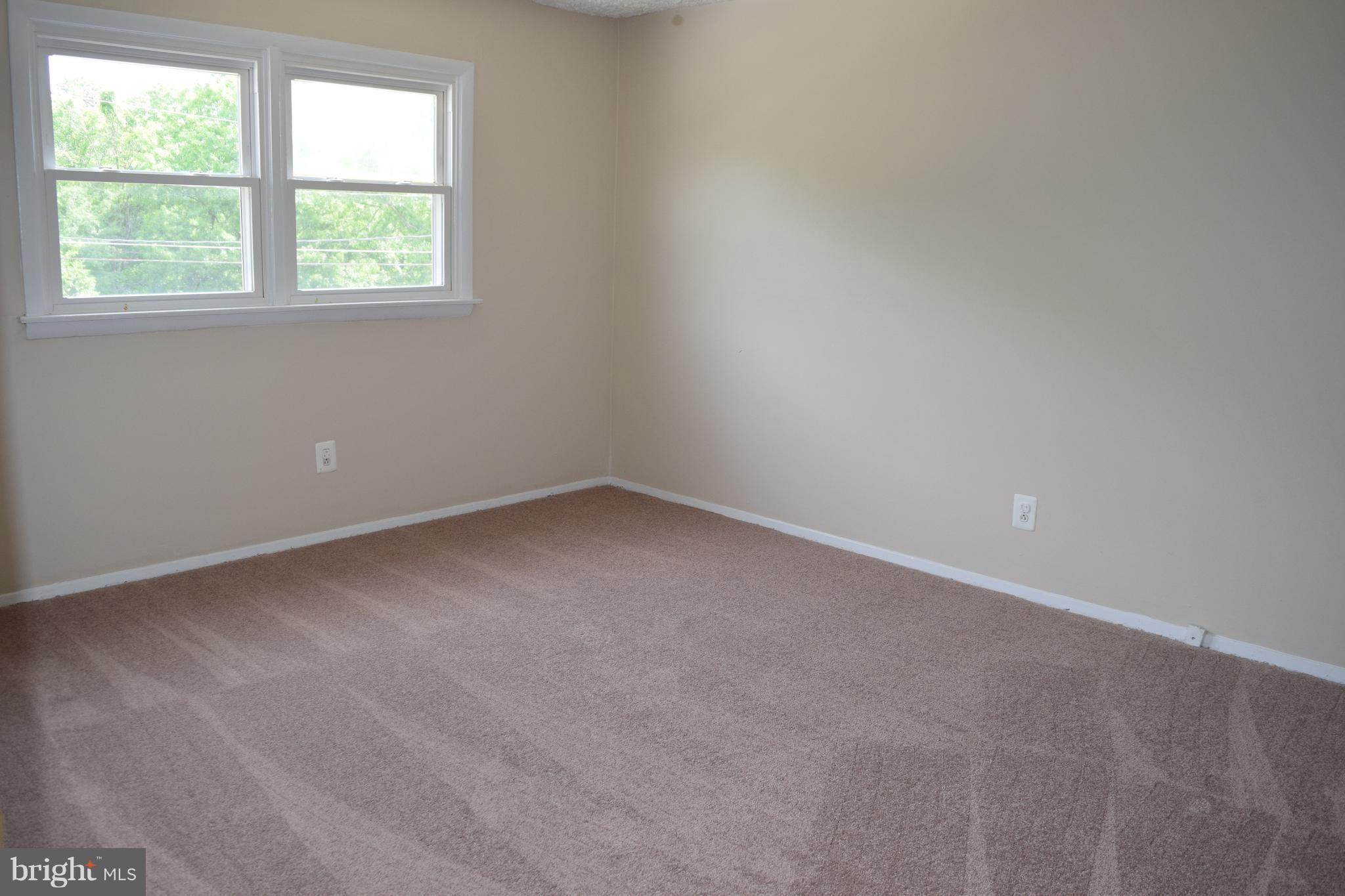 FOX RIDGE MANOR - Residential Lease