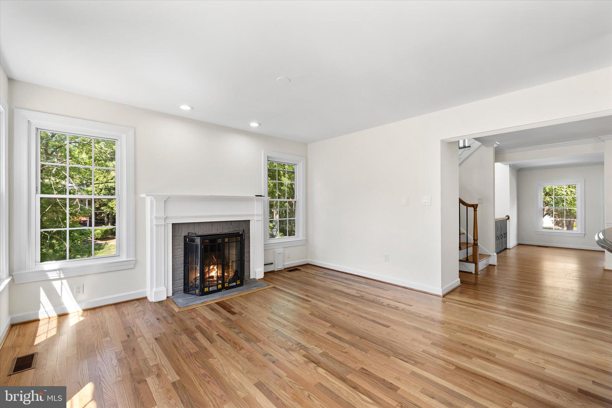 HIDDEN OAKS - Residential