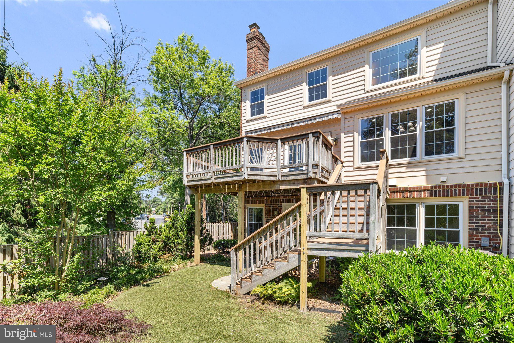 HIDDEN OAKS - Residential