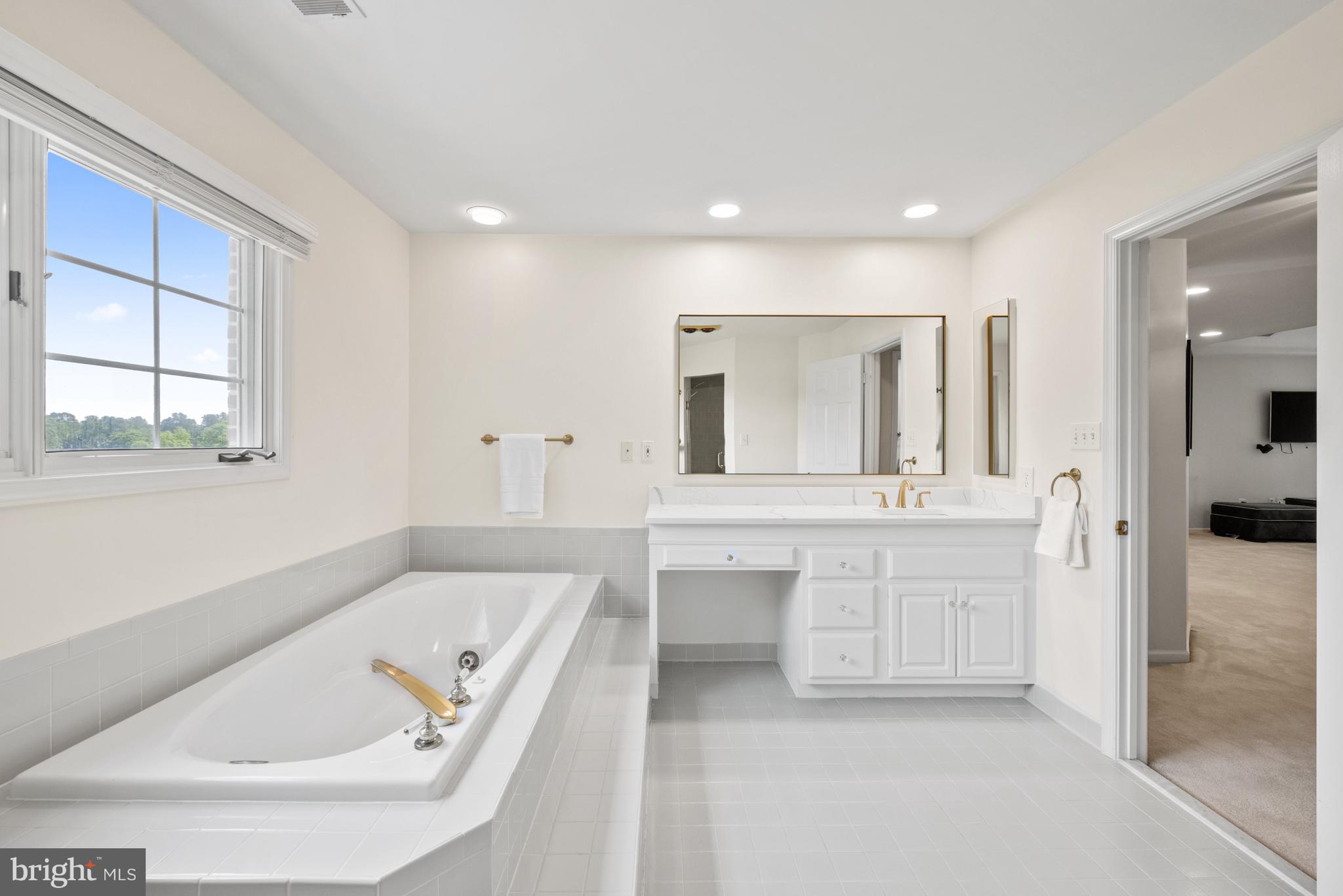 AVENEL - Residential