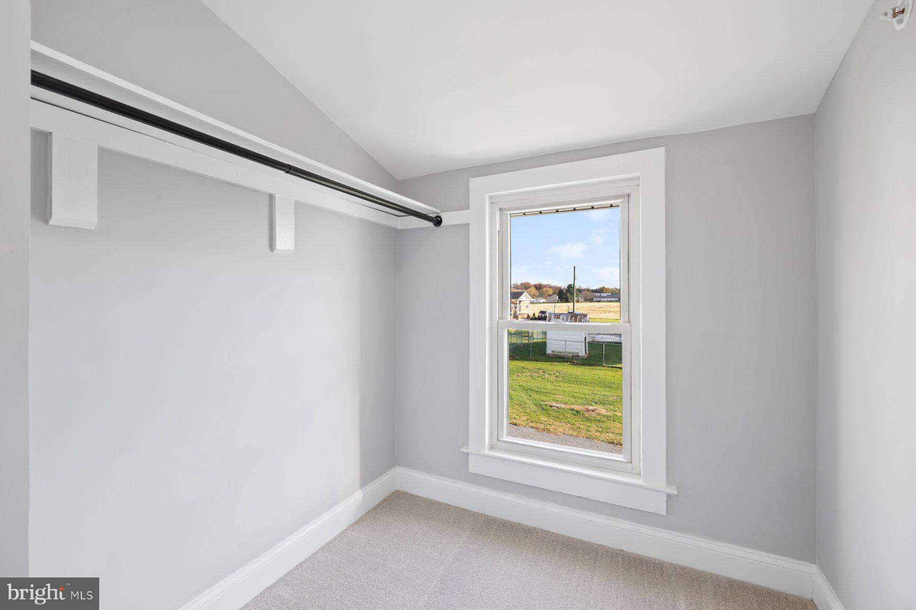 HAMPSTEAD - Residential