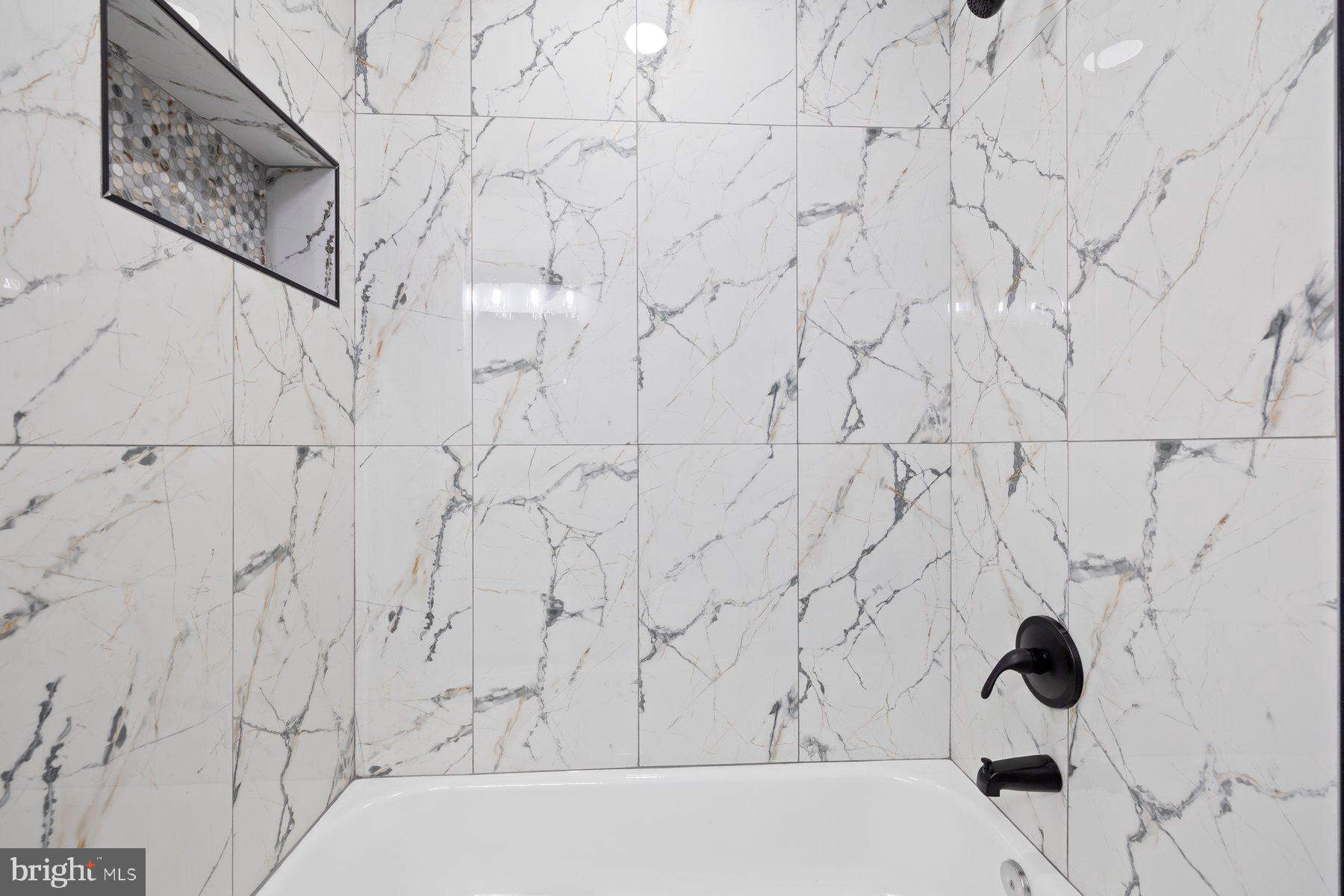 HAMPSTEAD - Residential