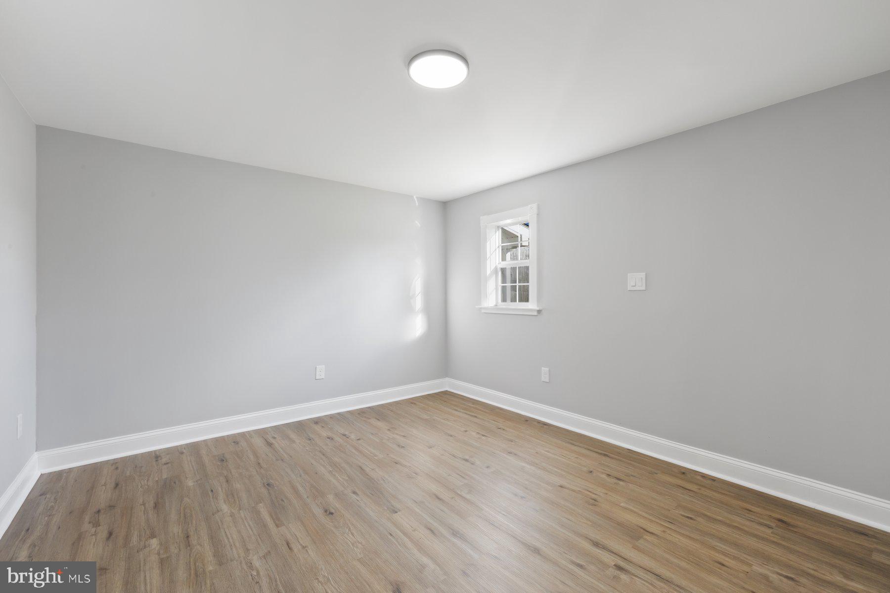 HAMPSTEAD - Residential