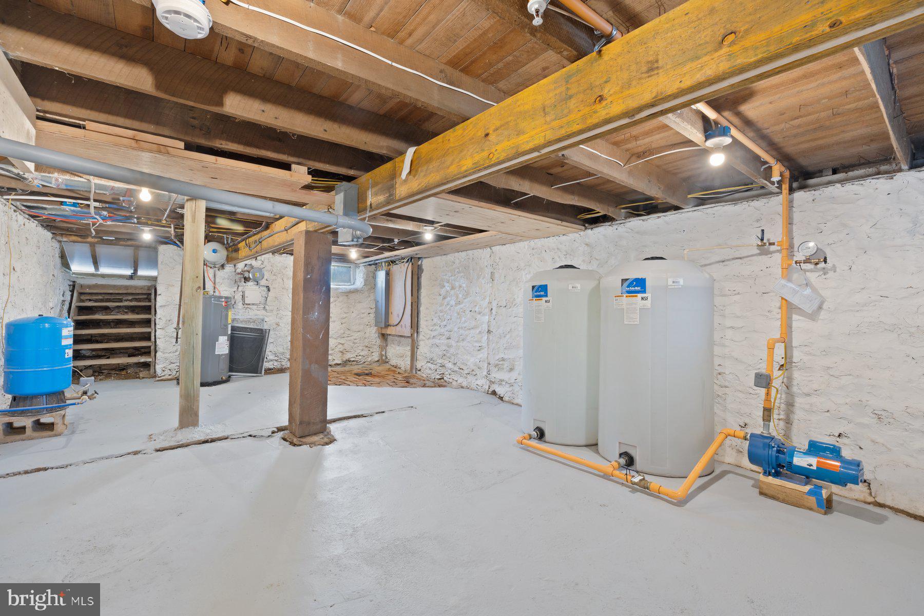 HAMPSTEAD - Residential