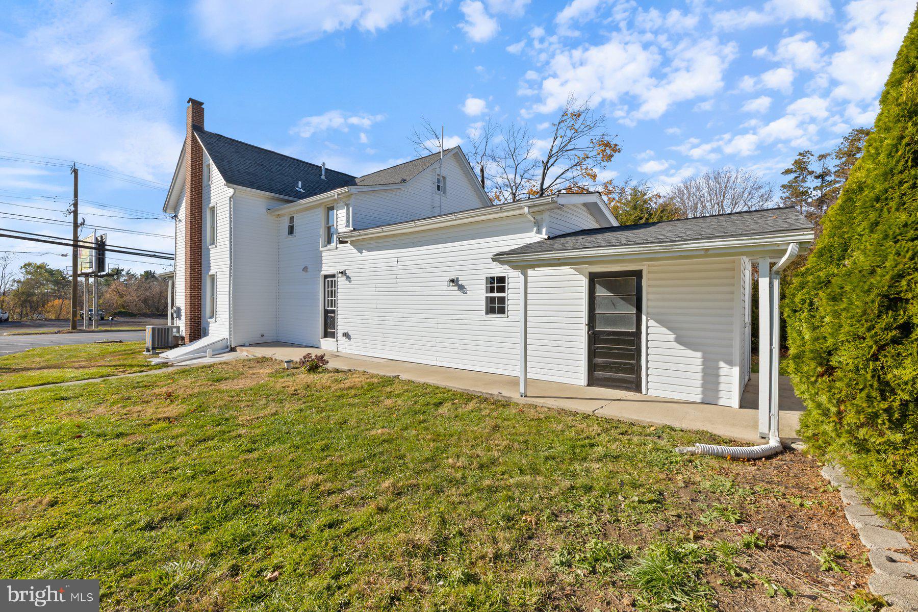 HAMPSTEAD - Residential