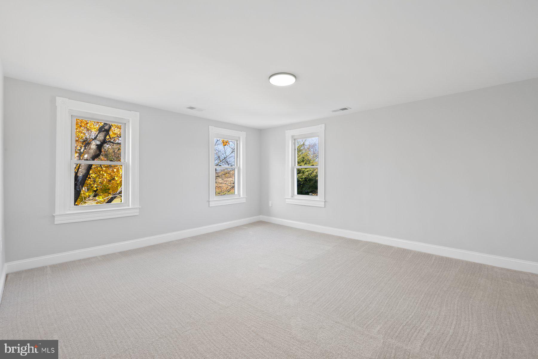 HAMPSTEAD - Residential