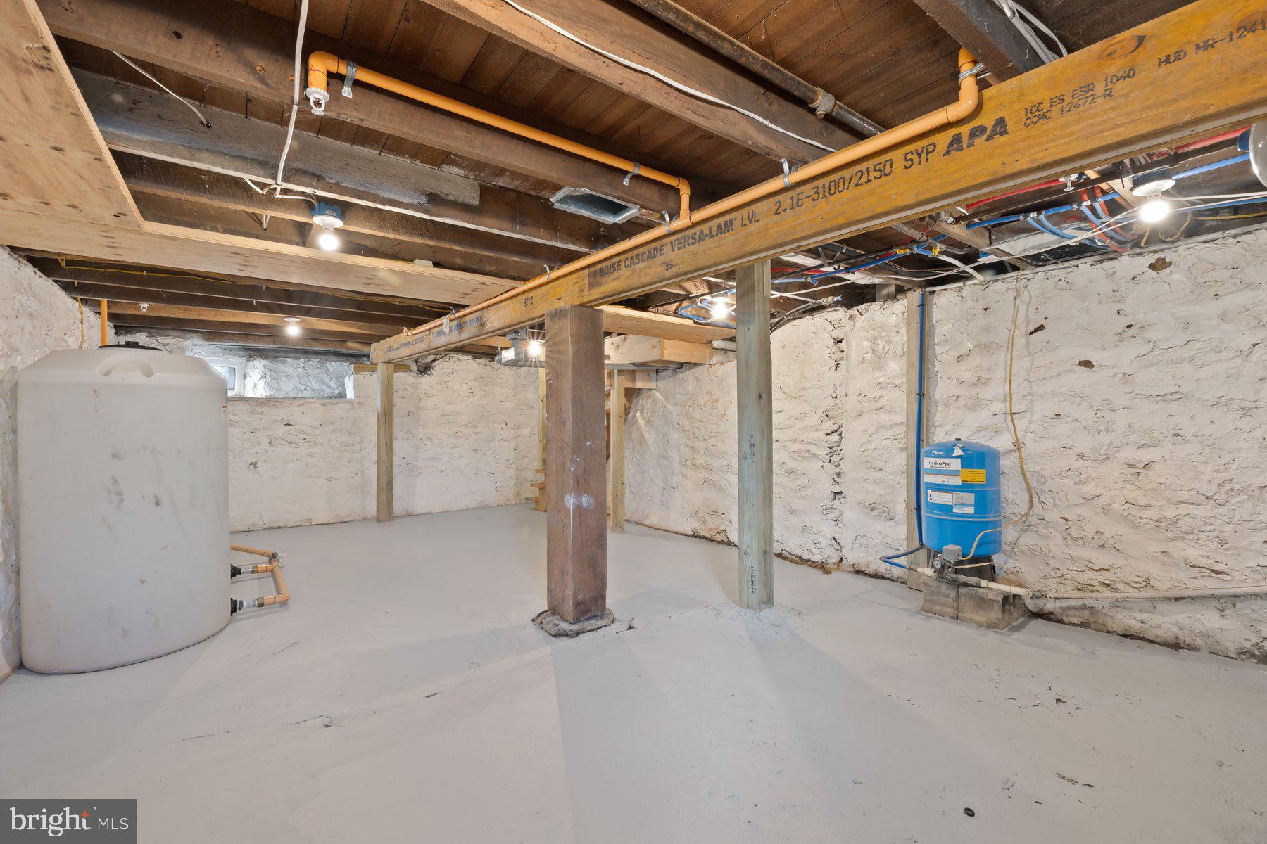 HAMPSTEAD - Residential