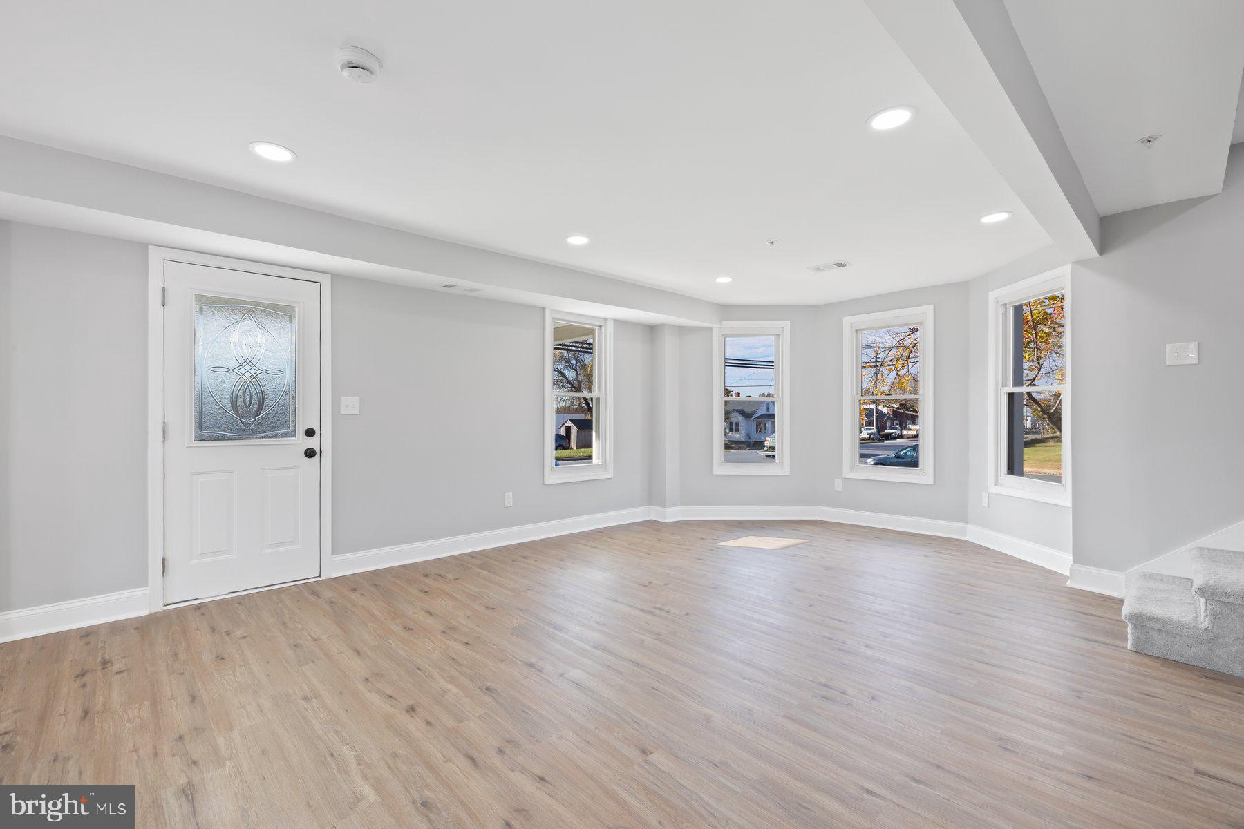 HAMPSTEAD - Residential