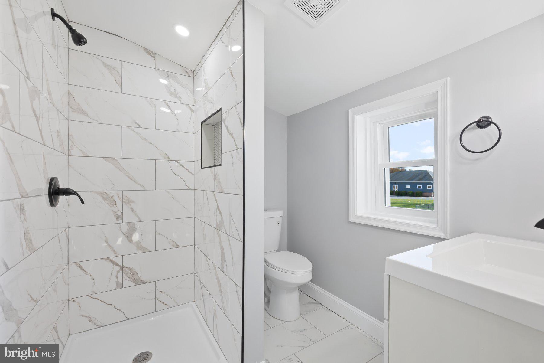 HAMPSTEAD - Residential