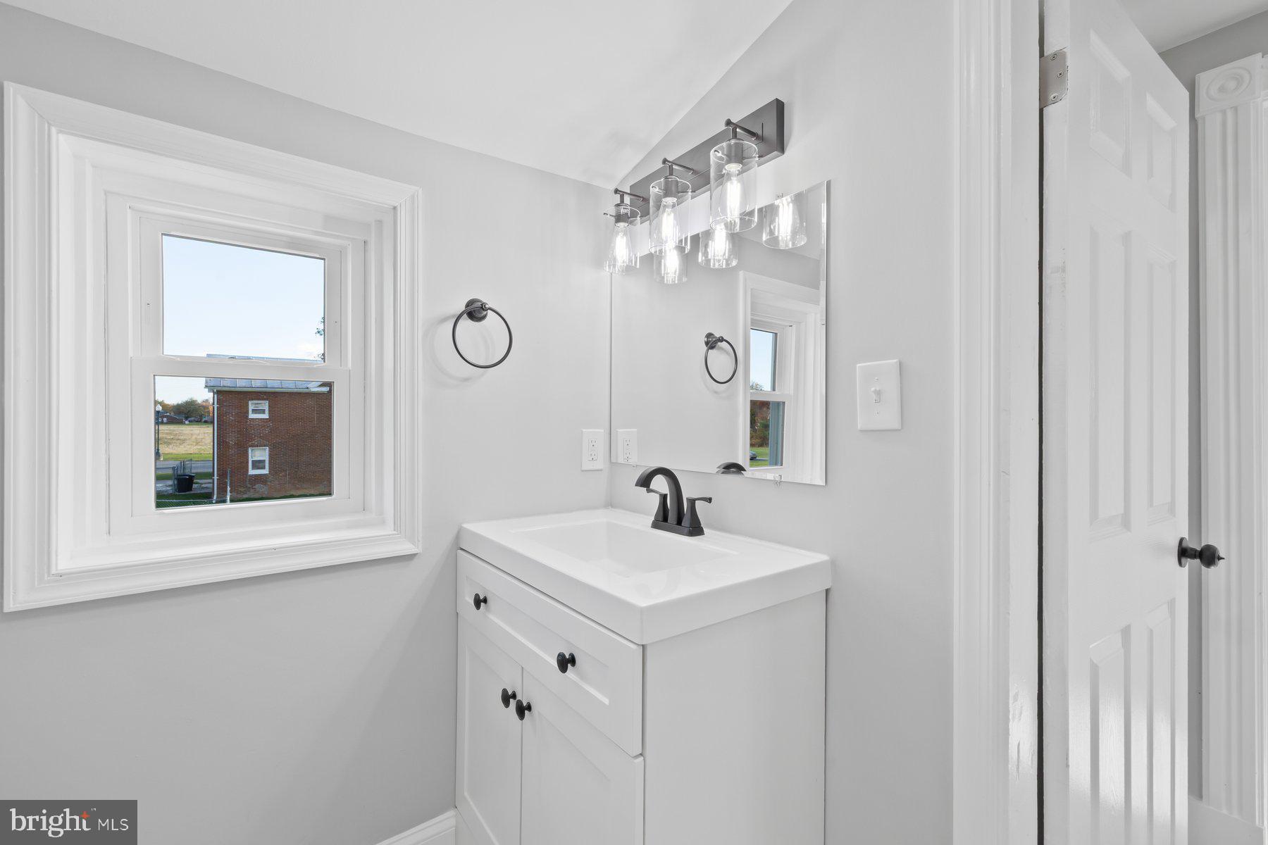 HAMPSTEAD - Residential