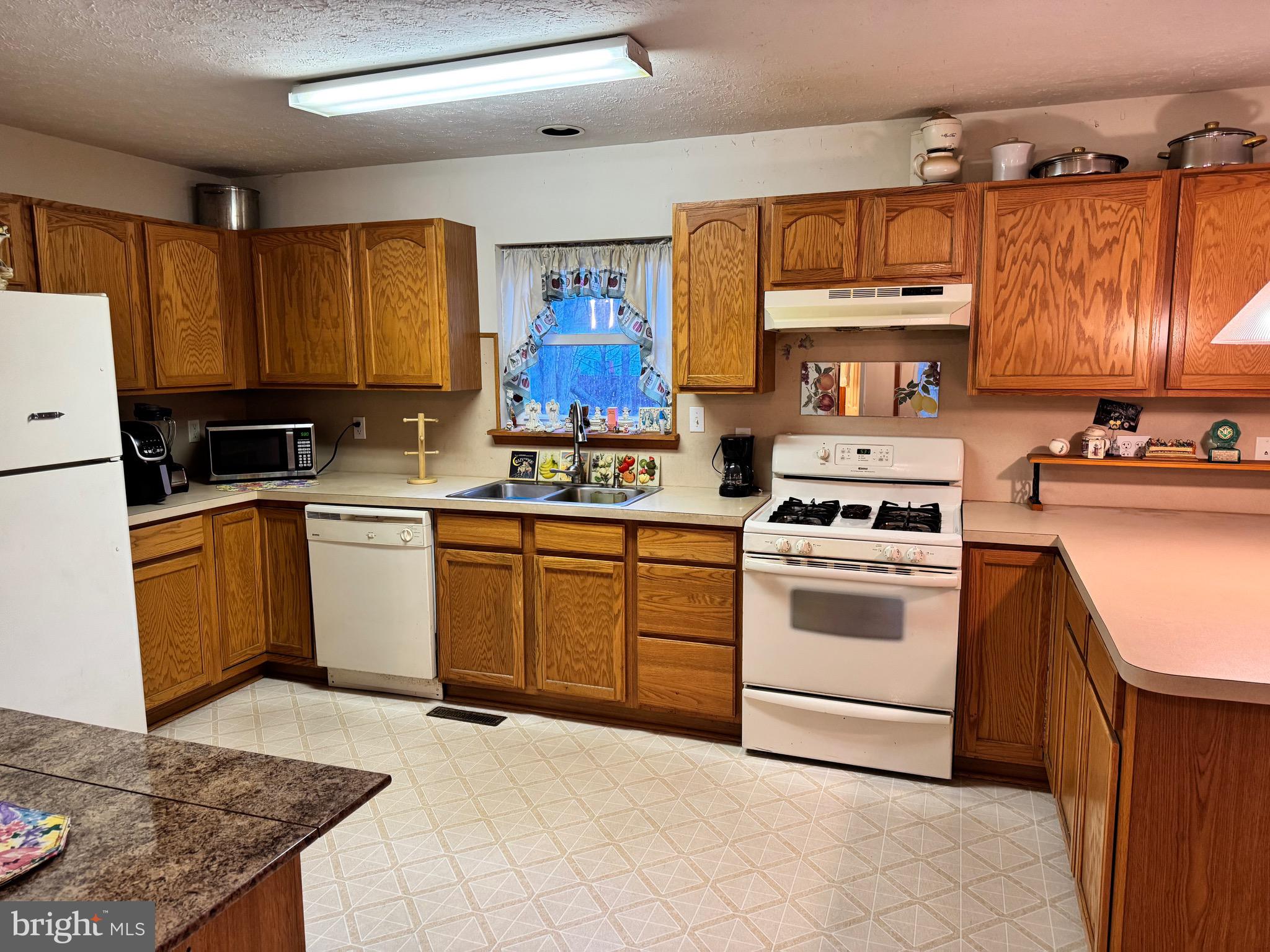 STILLWATER ESTATES - Residential