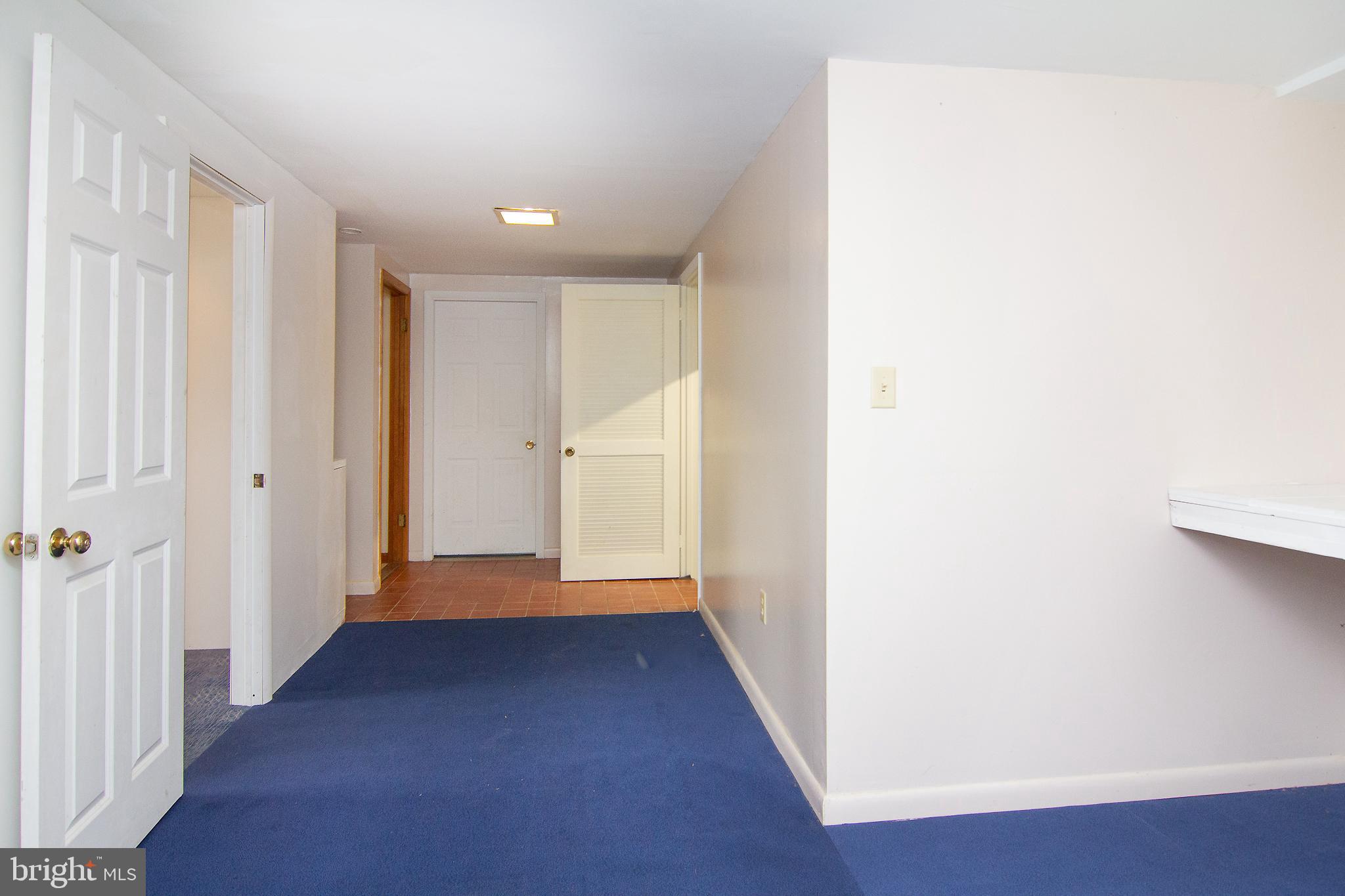 LINCOLN MANOR - Residential