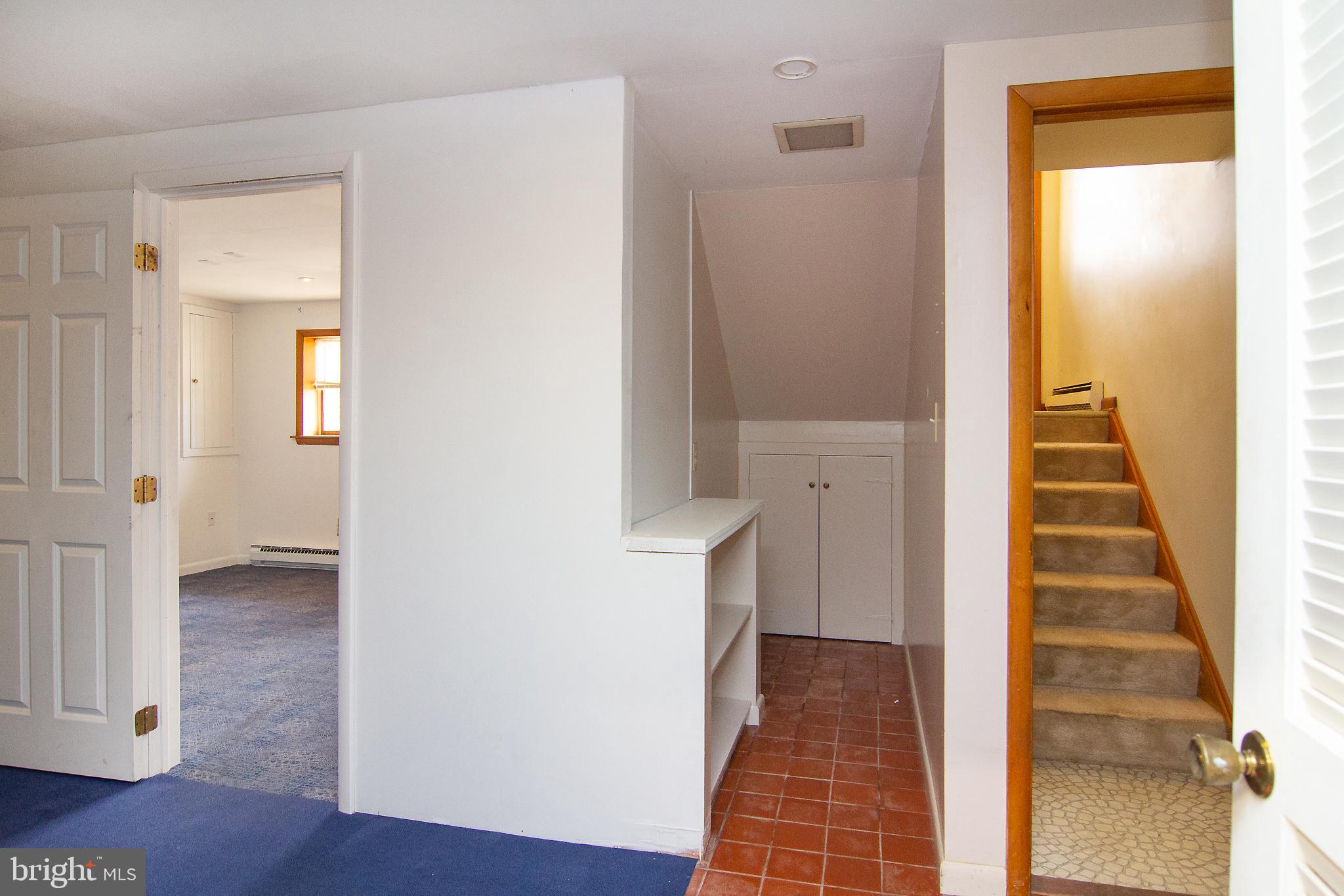 LINCOLN MANOR - Residential