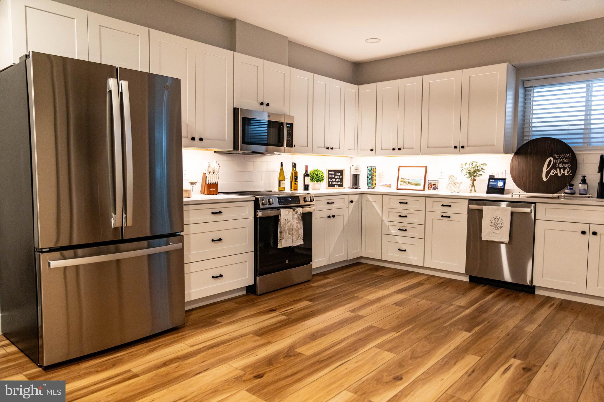 MEDIA - Residential Lease