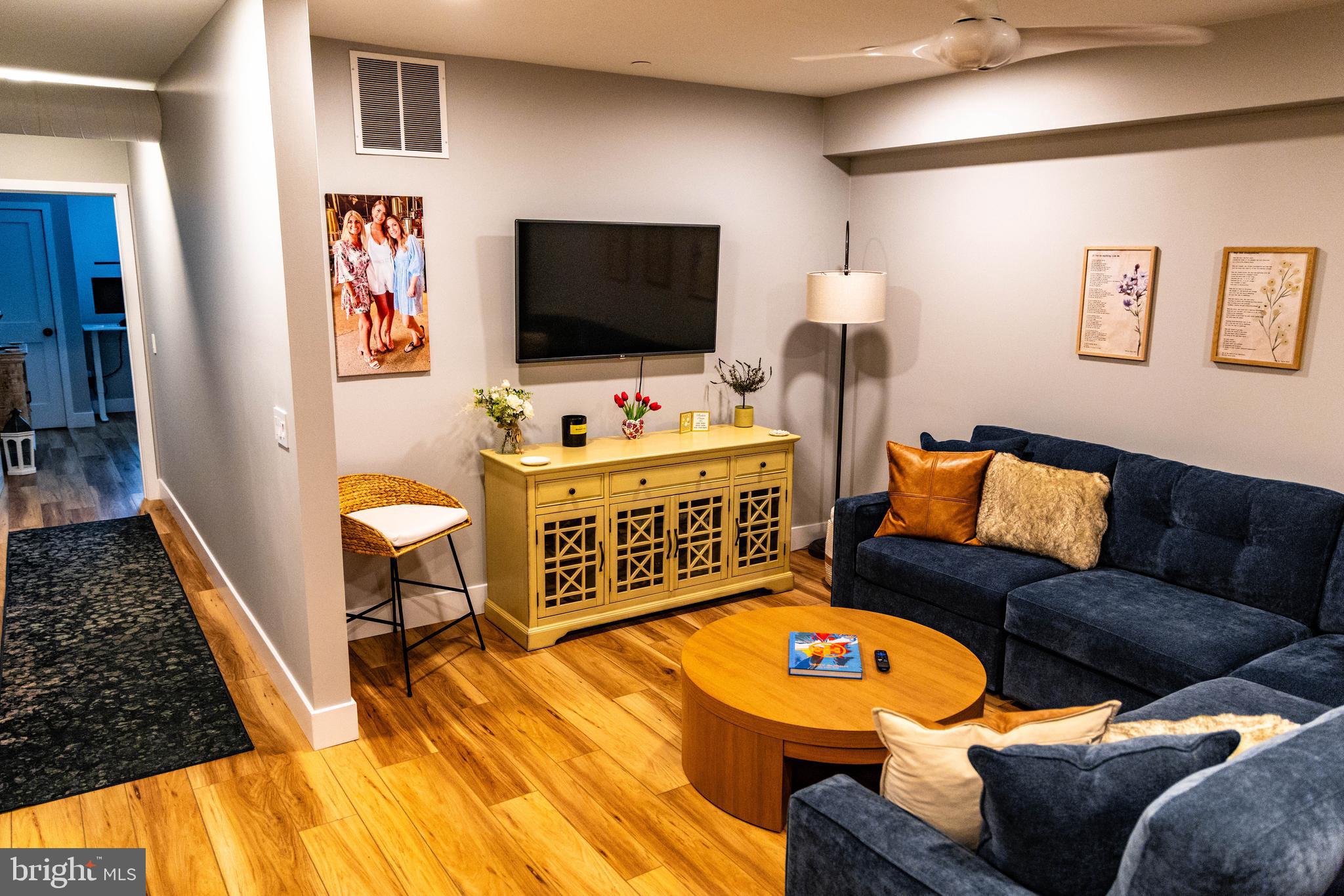 MEDIA - Residential Lease