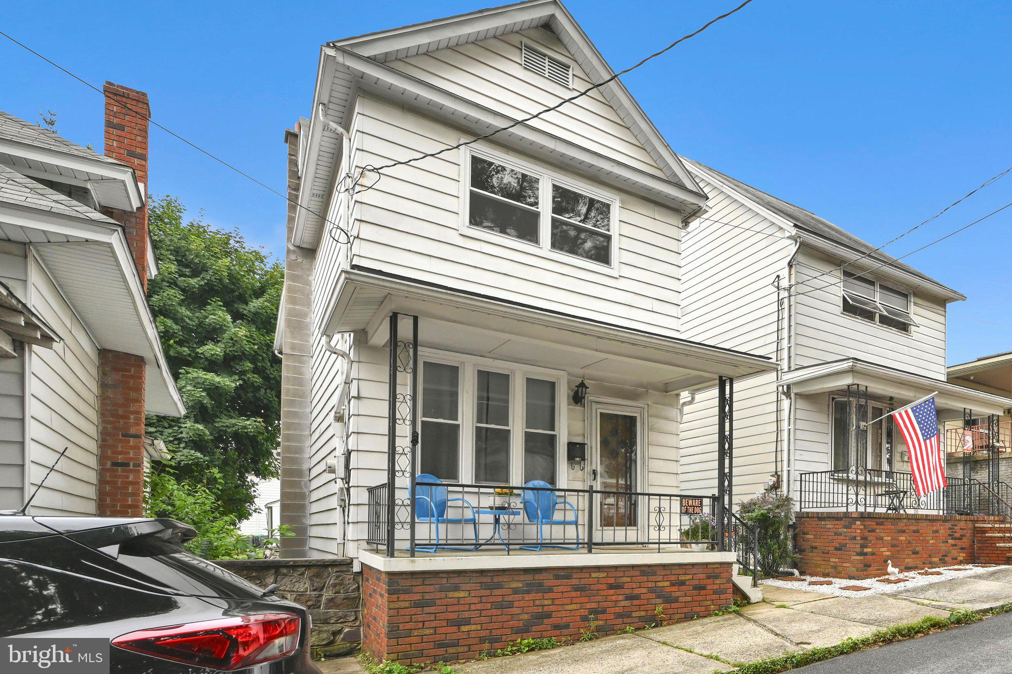 230 S MIDDLE STREET