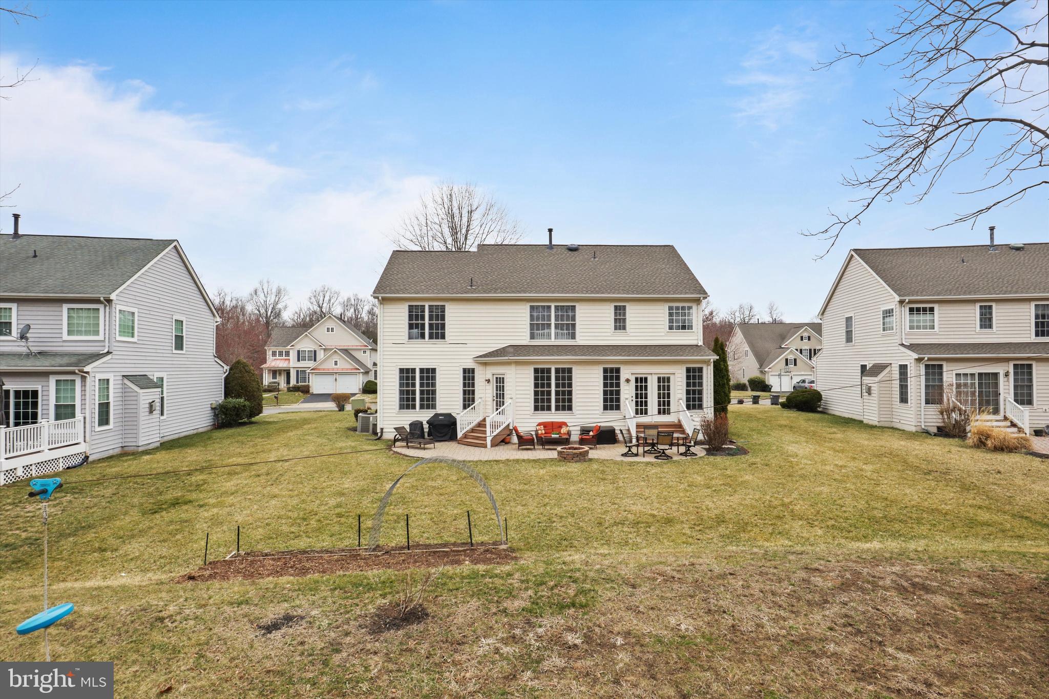 VICTORY LAKES - Residential