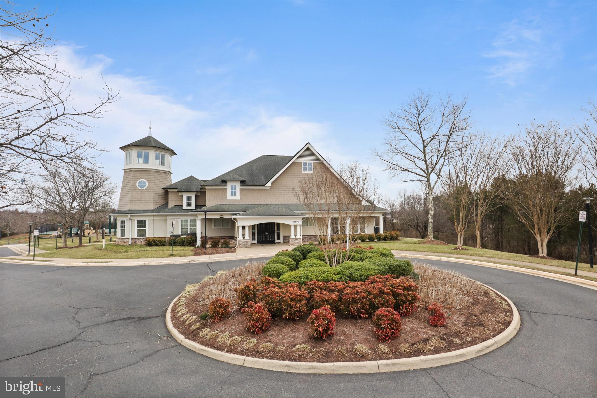 VICTORY LAKES - Residential