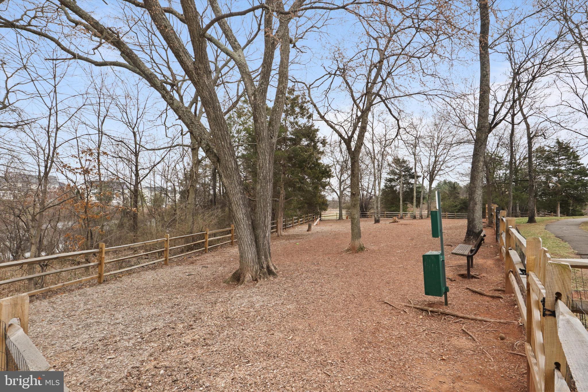 VICTORY LAKES - Residential