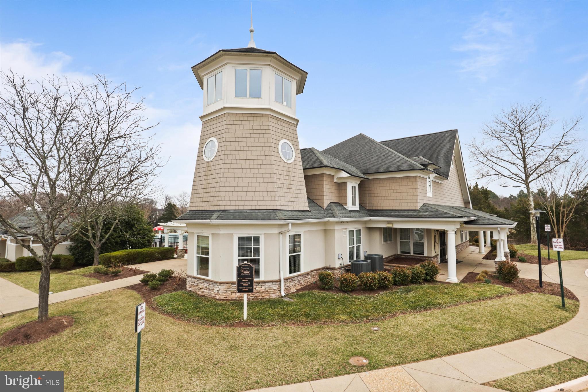 VICTORY LAKES - Residential