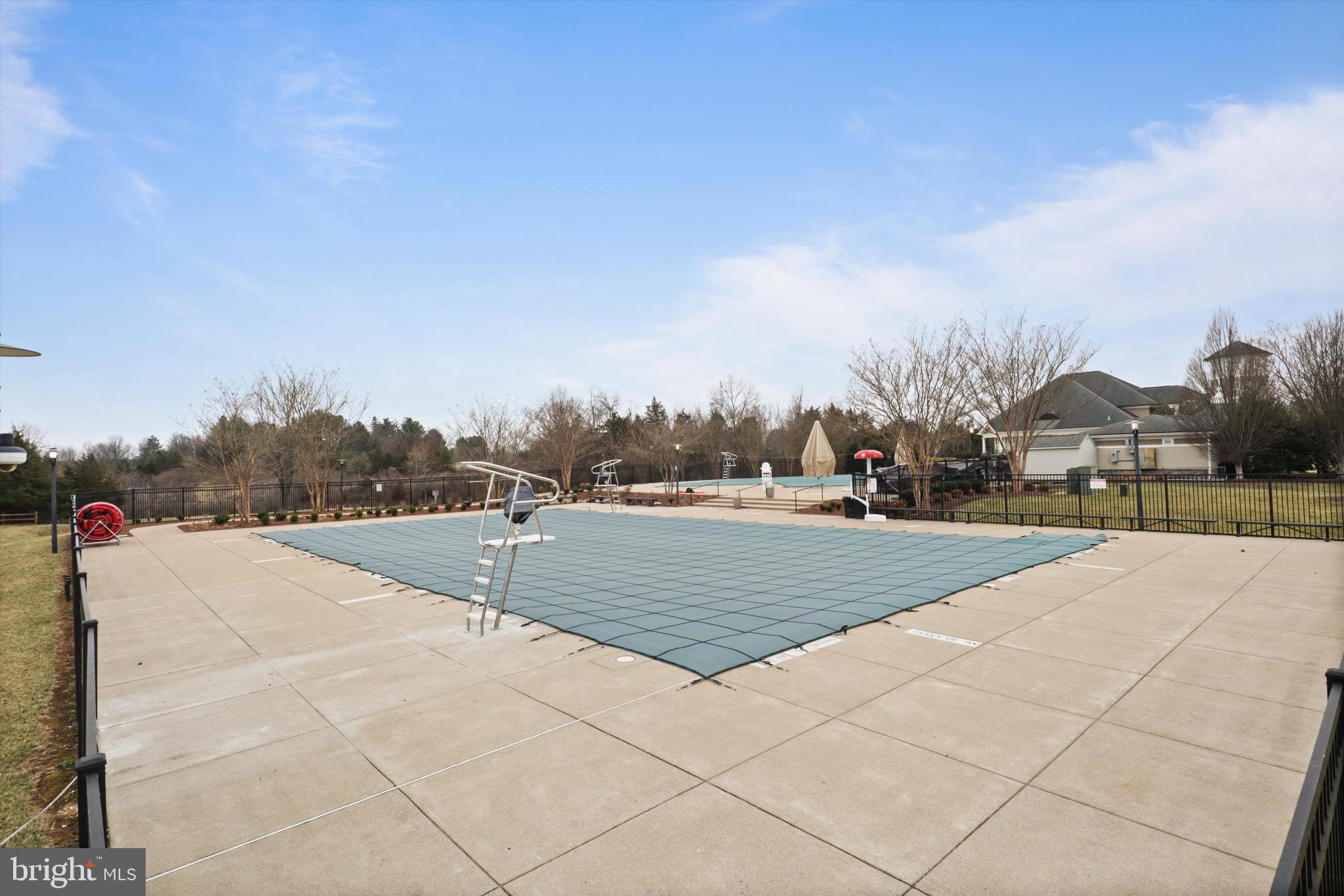 VICTORY LAKES - Residential