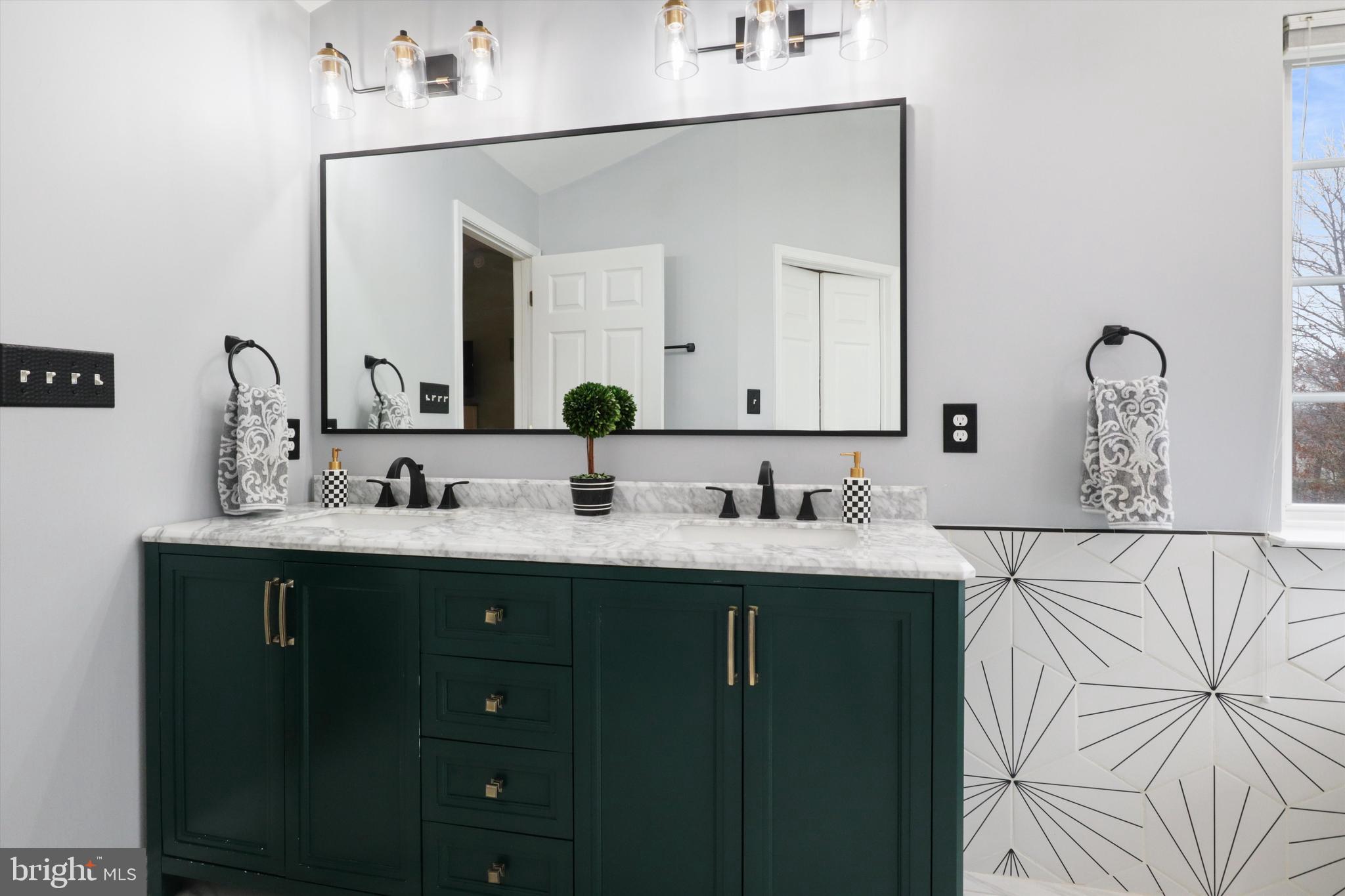 VICTORY LAKES - Residential