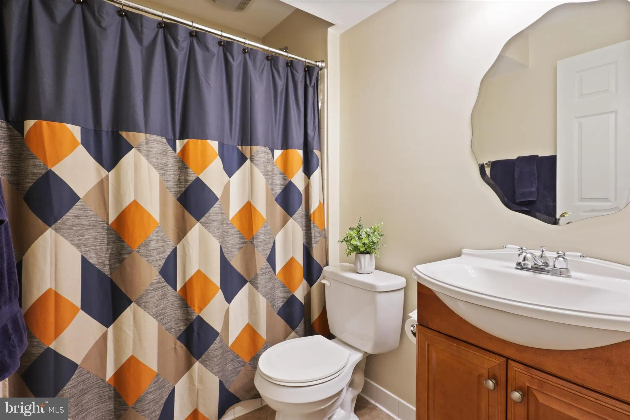 Bristow, Virginia 20136, United States, 4 Bedrooms Bedrooms, ,4 BathroomsBathrooms,Residential,Active,82951