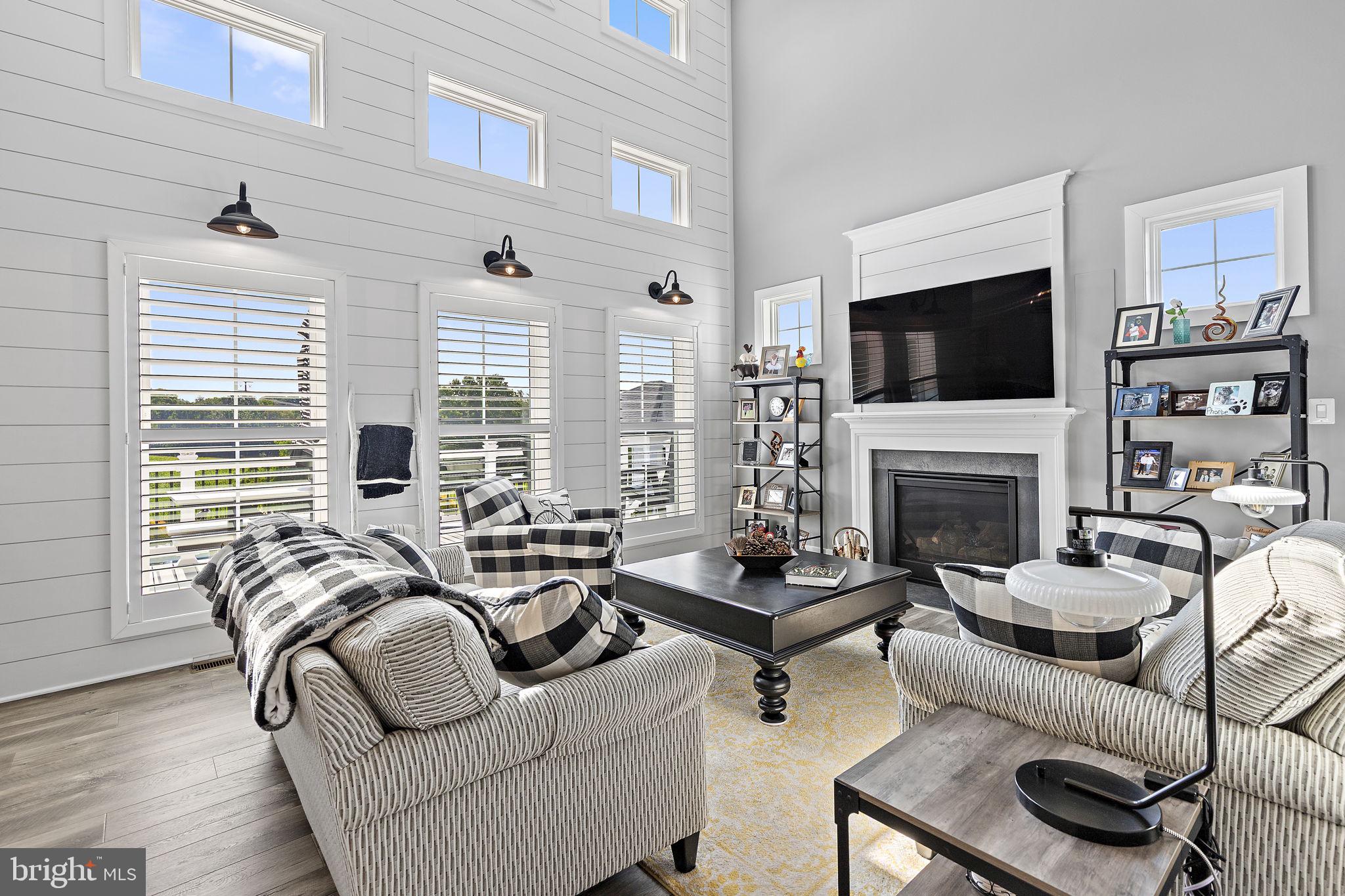 2432 BAILEY ROAD