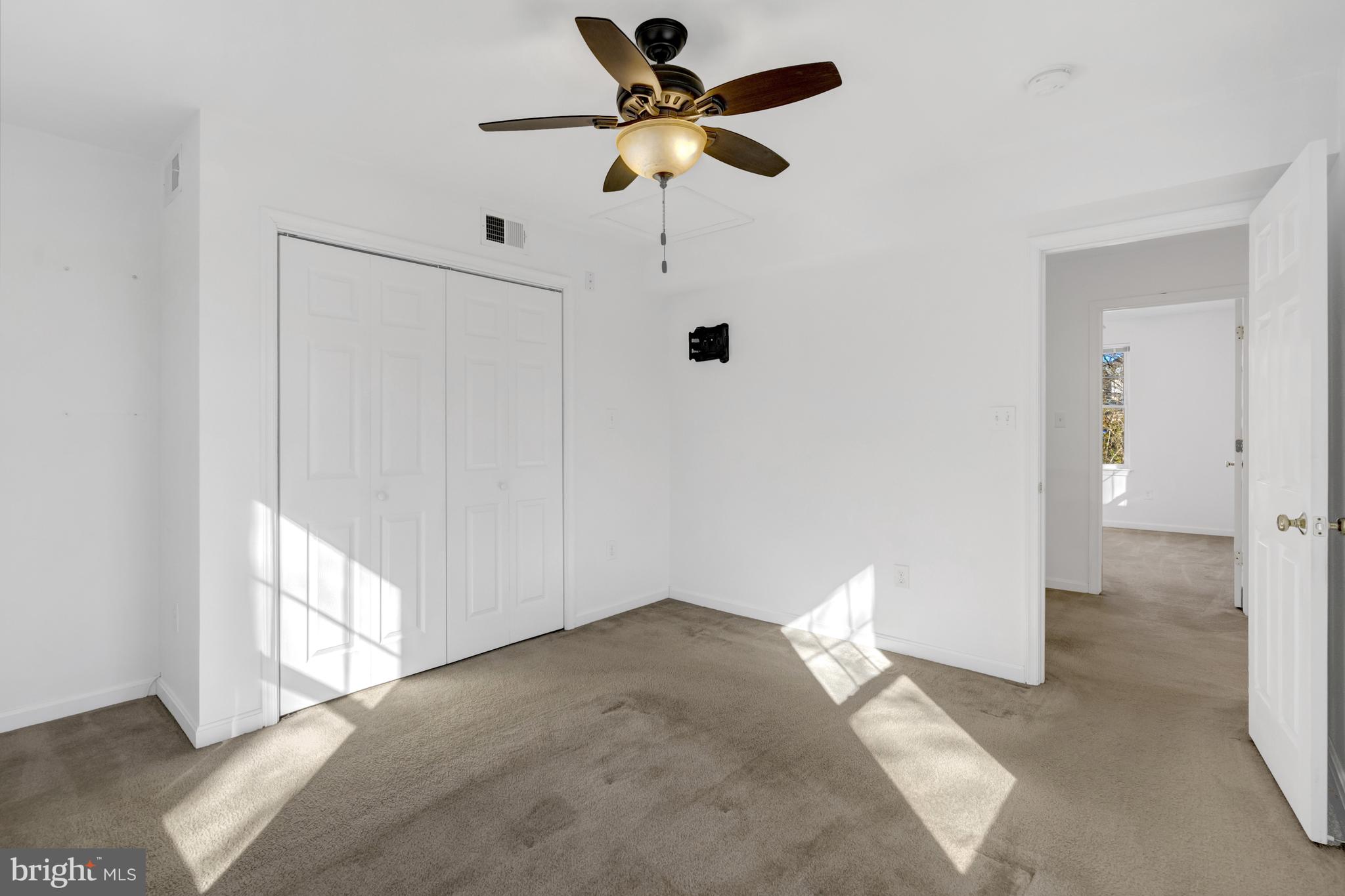 STERLING COURT - Residential